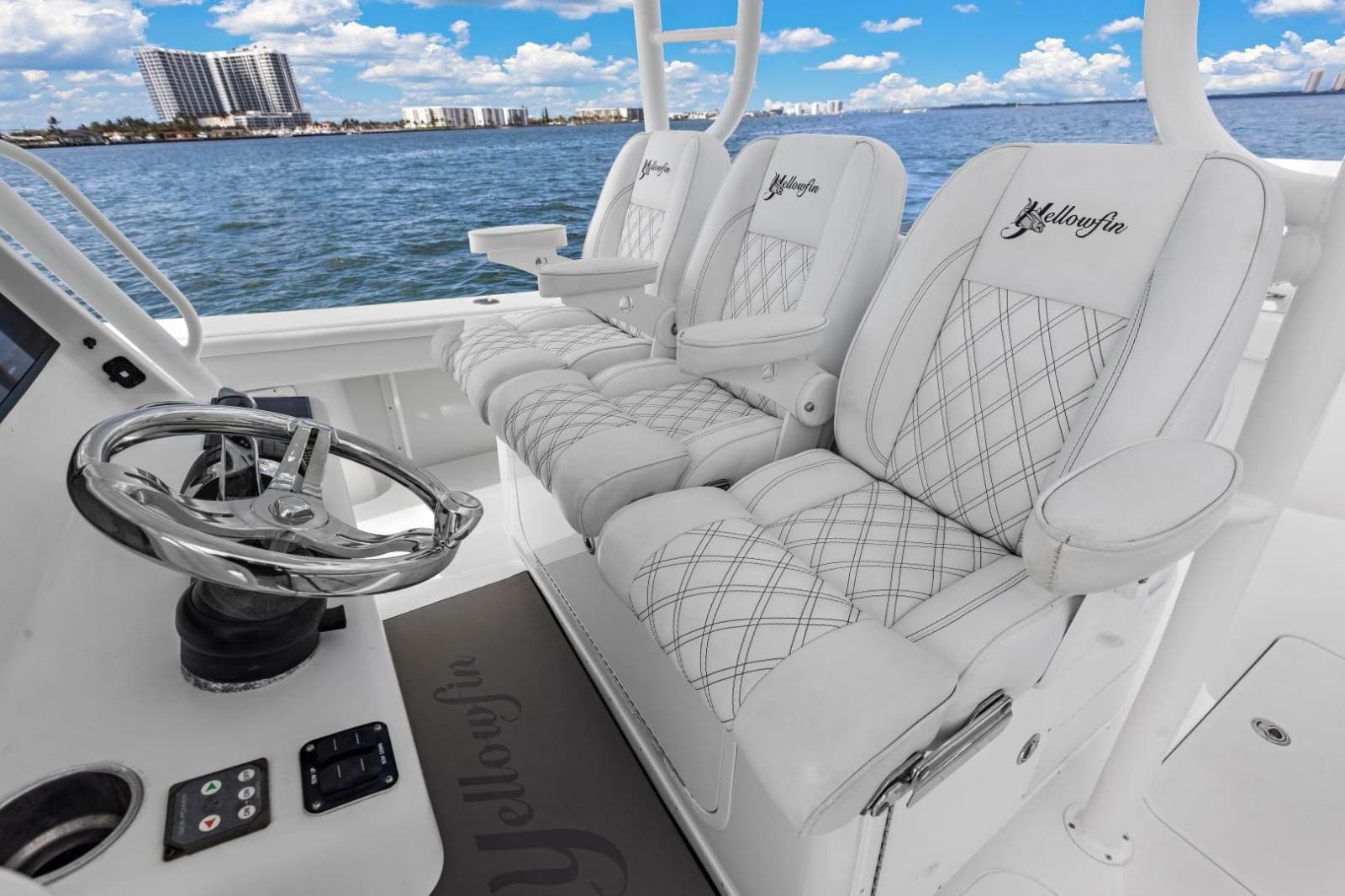 2015 Yellowfin 39 Offshore - Photo 11