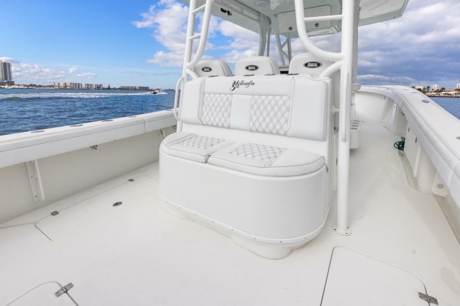 2015 Yellowfin 39 Offshore - Photo 13
