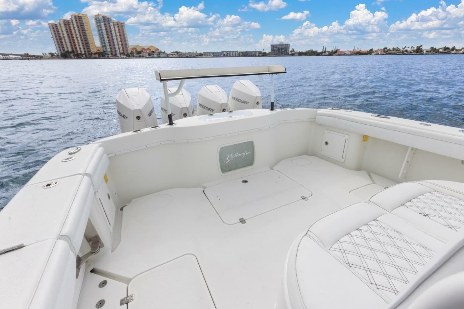 2015 Yellowfin 39 Offshore - Photo 15