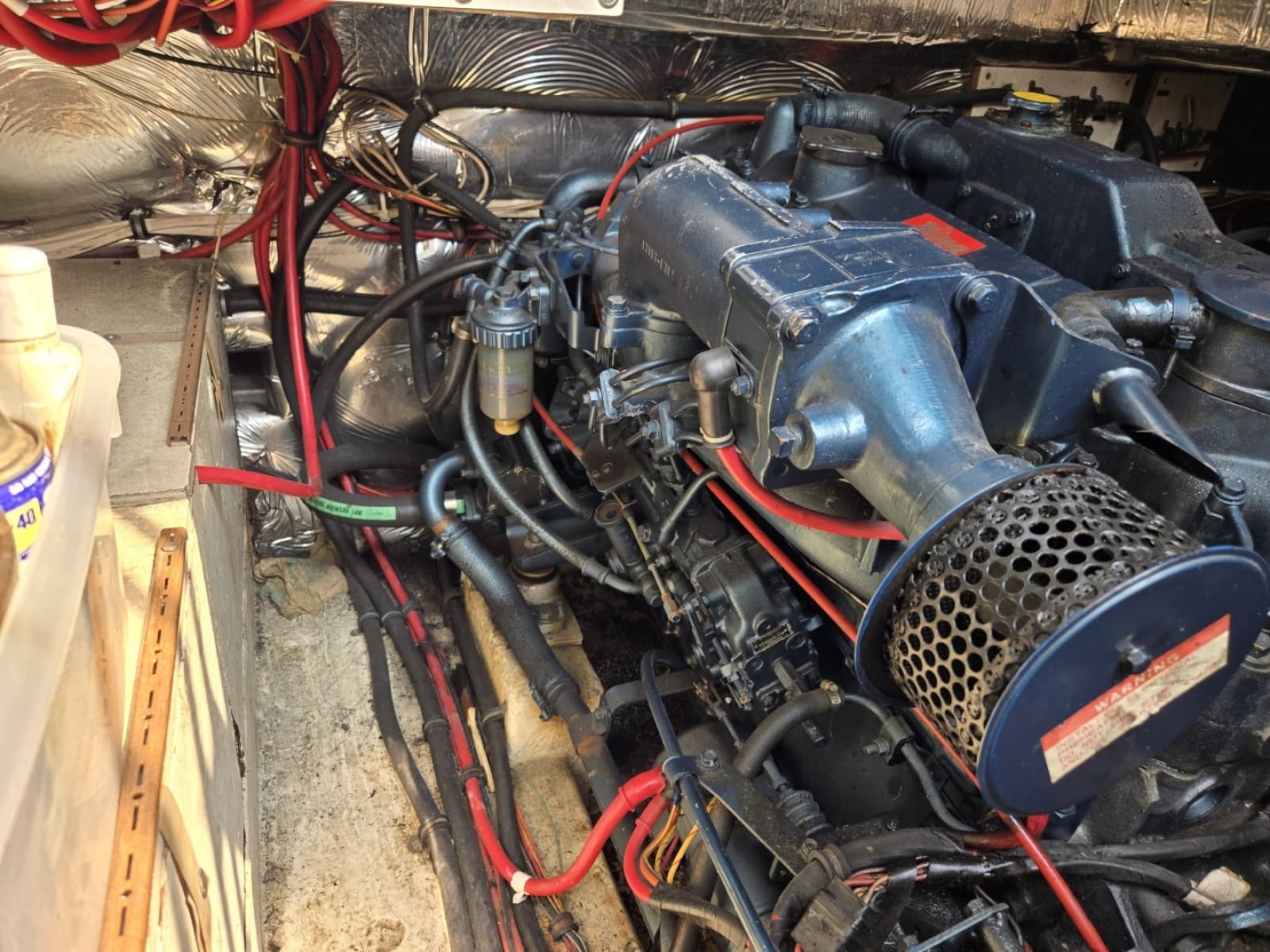 1986 Bayliner 3870 - Photo 28
