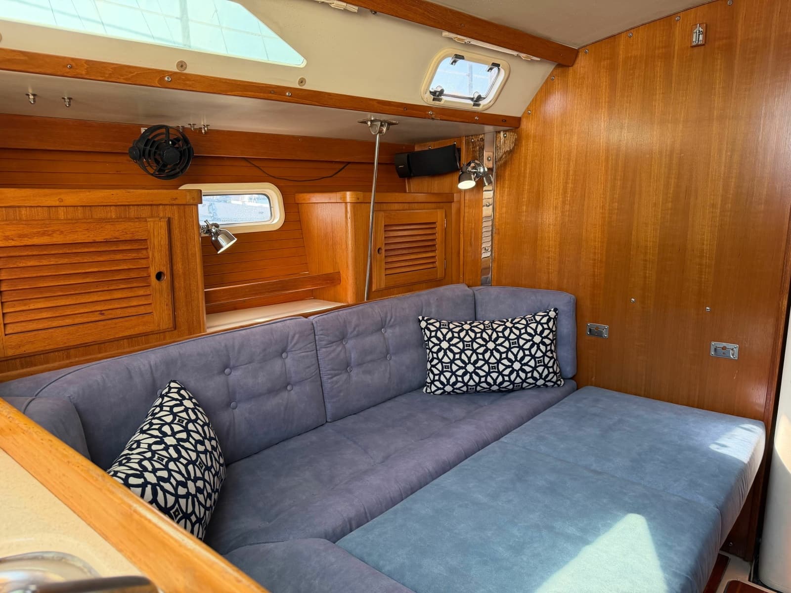 1995 Catalina 36 Mk II - Photo 19