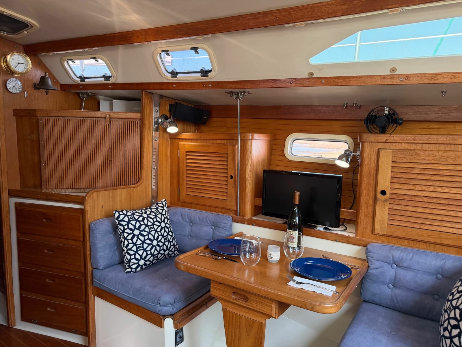 1995 Catalina 36 Mk II - Photo 24