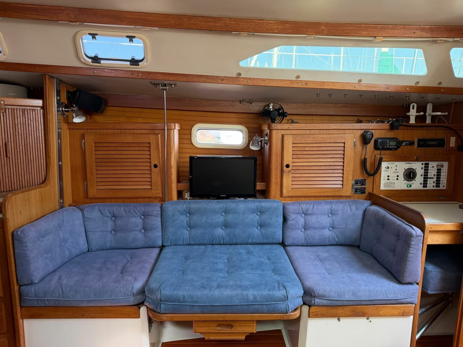1995 Catalina 36 Mk II - Photo 37
