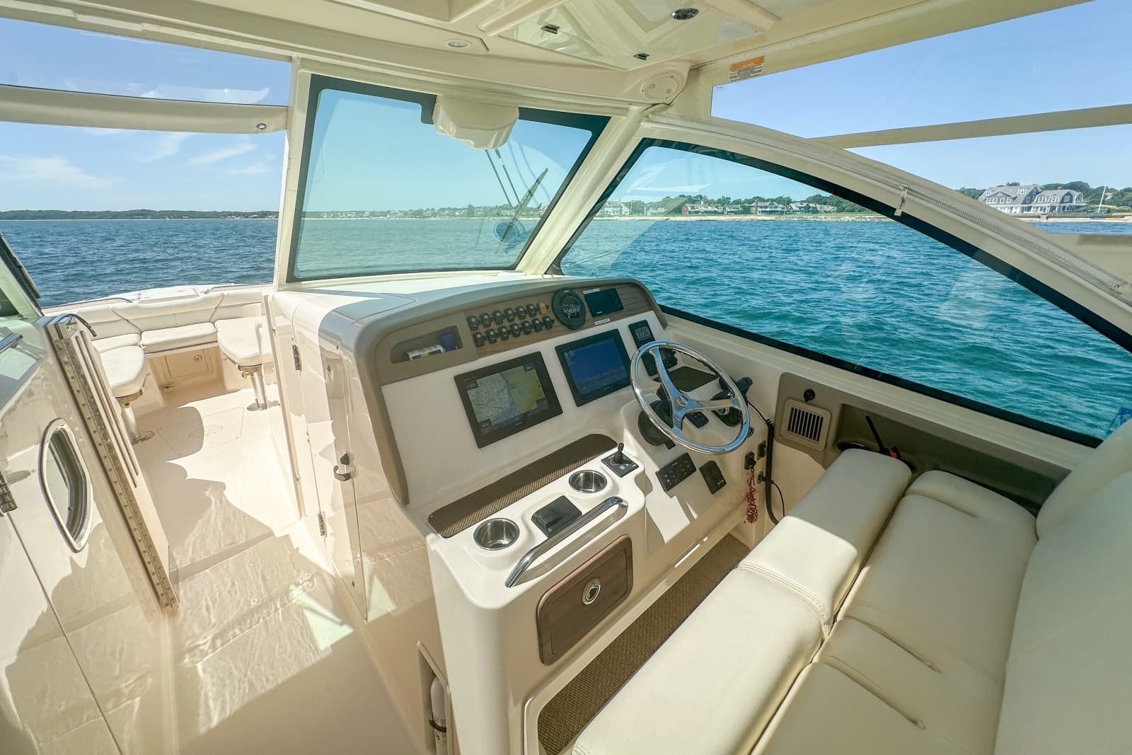 2015 Grady-White  - Photo 28