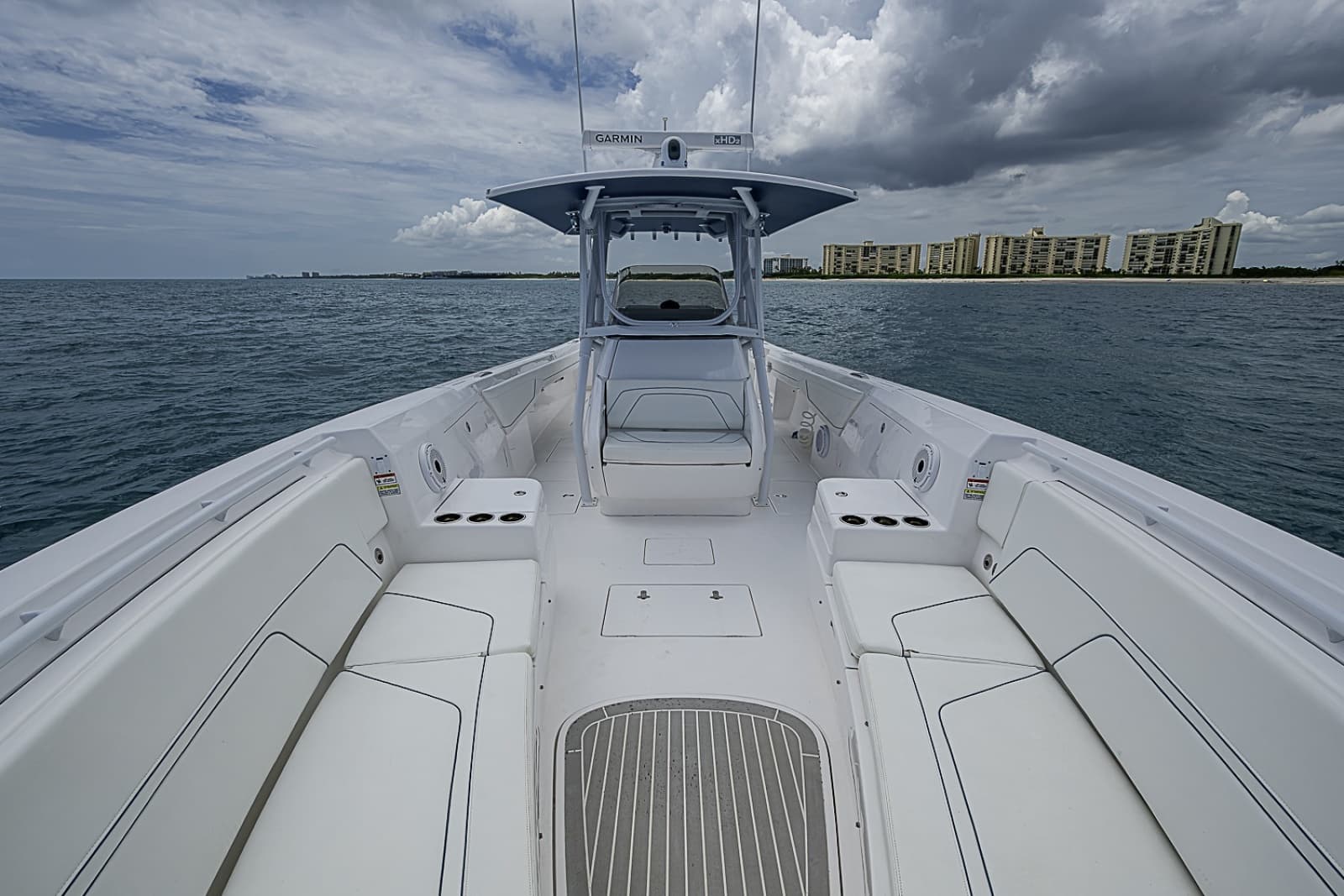2023 Intrepid 375 Nomad FE - Photo 10