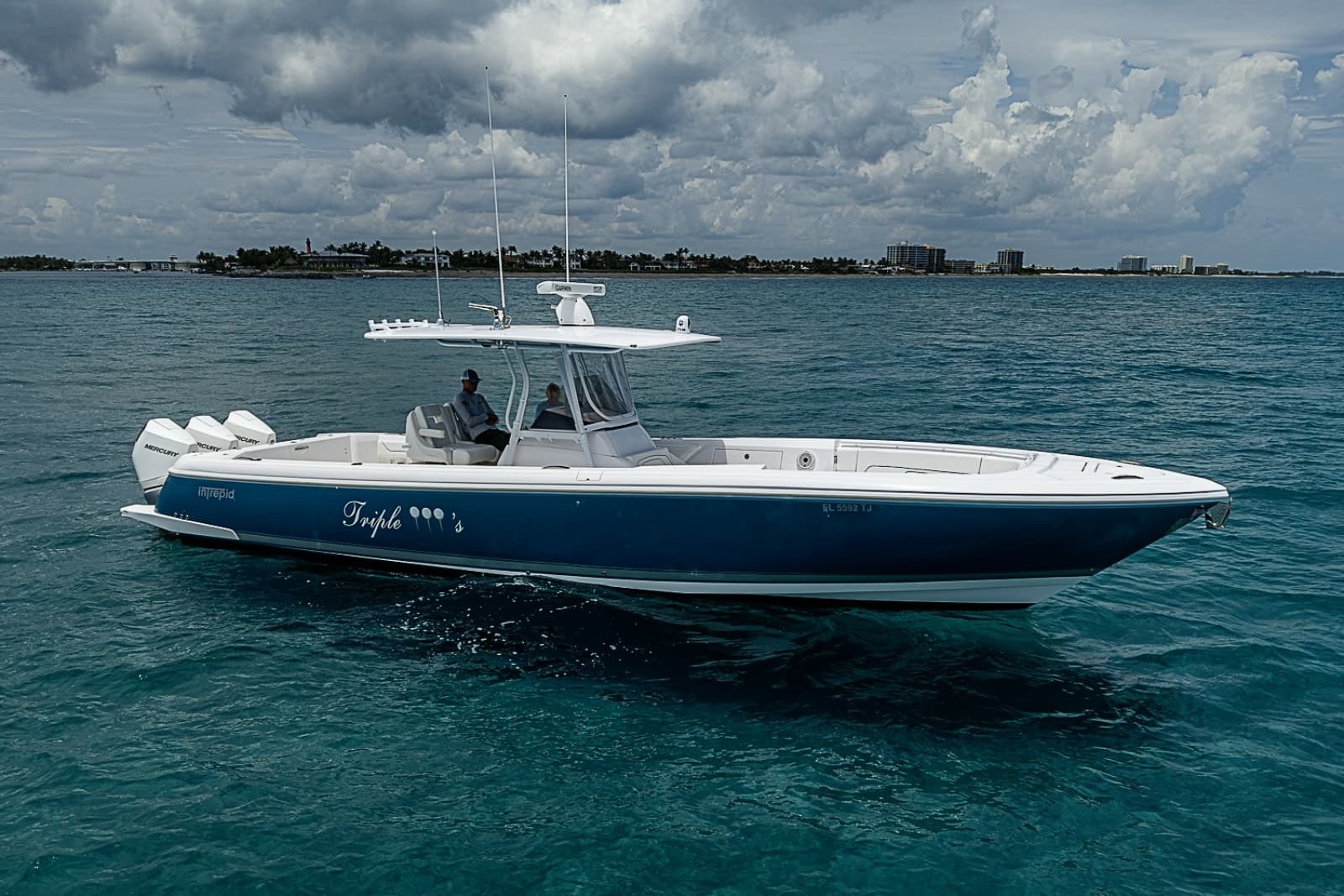 2023 Intrepid 375 Nomad FE - Photo 1