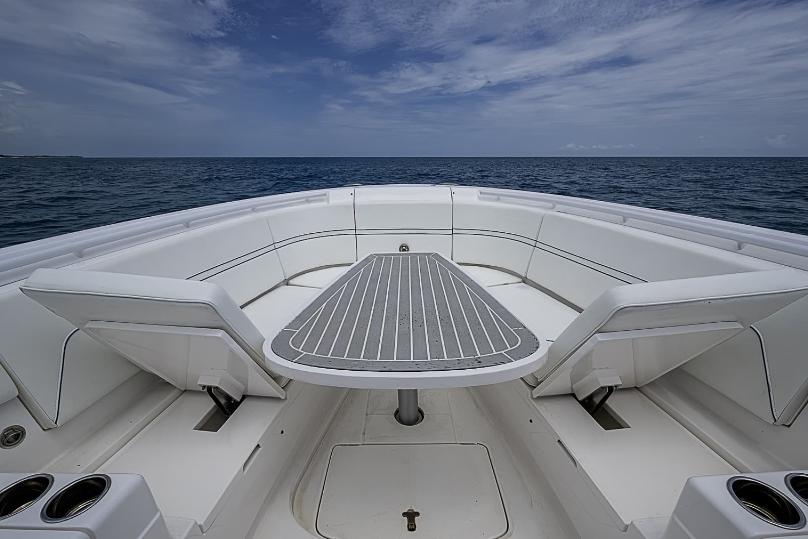 2023 Intrepid 375 Nomad FE - Photo 9