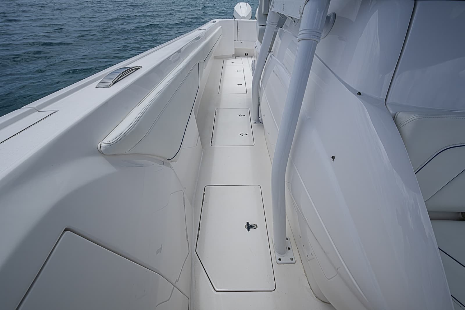 2023 Intrepid 375 Nomad FE - Photo 12
