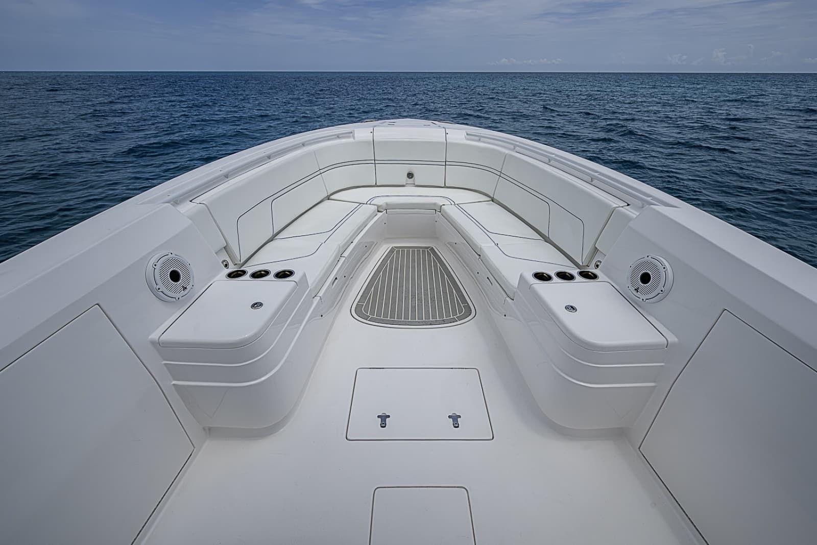 2023 Intrepid 375 Nomad FE - Photo 7