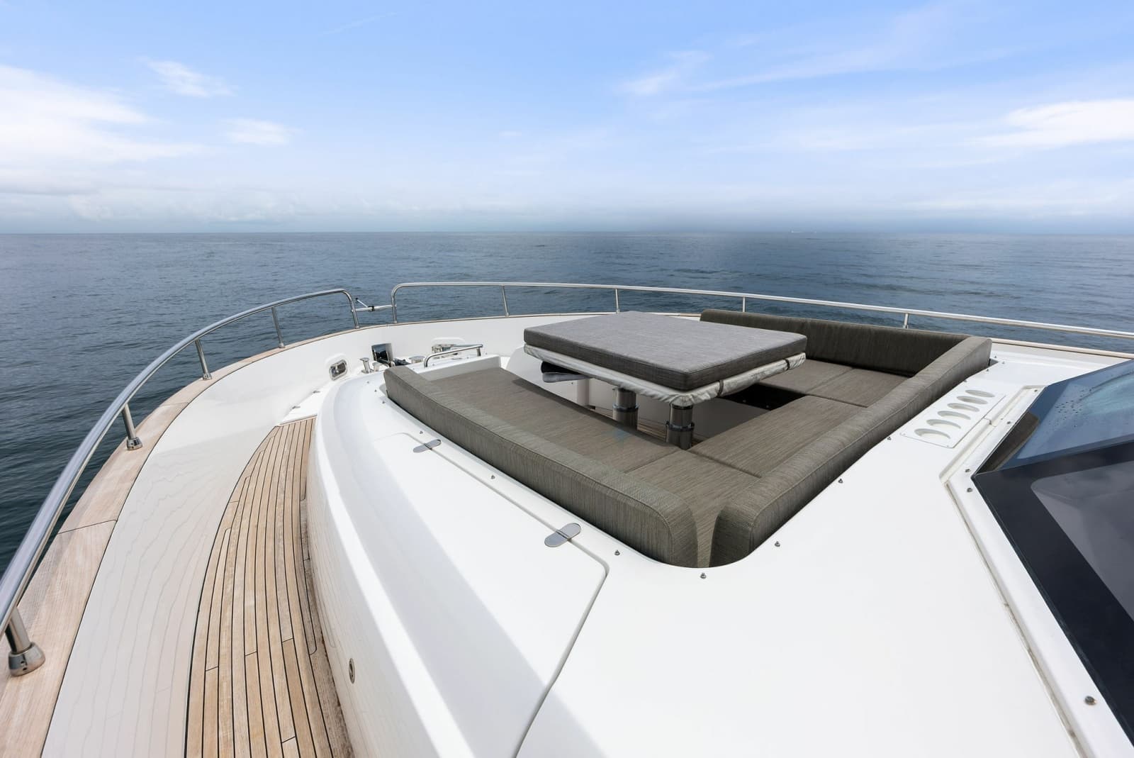 2021 Azimut Magellano 66 - Photo 16