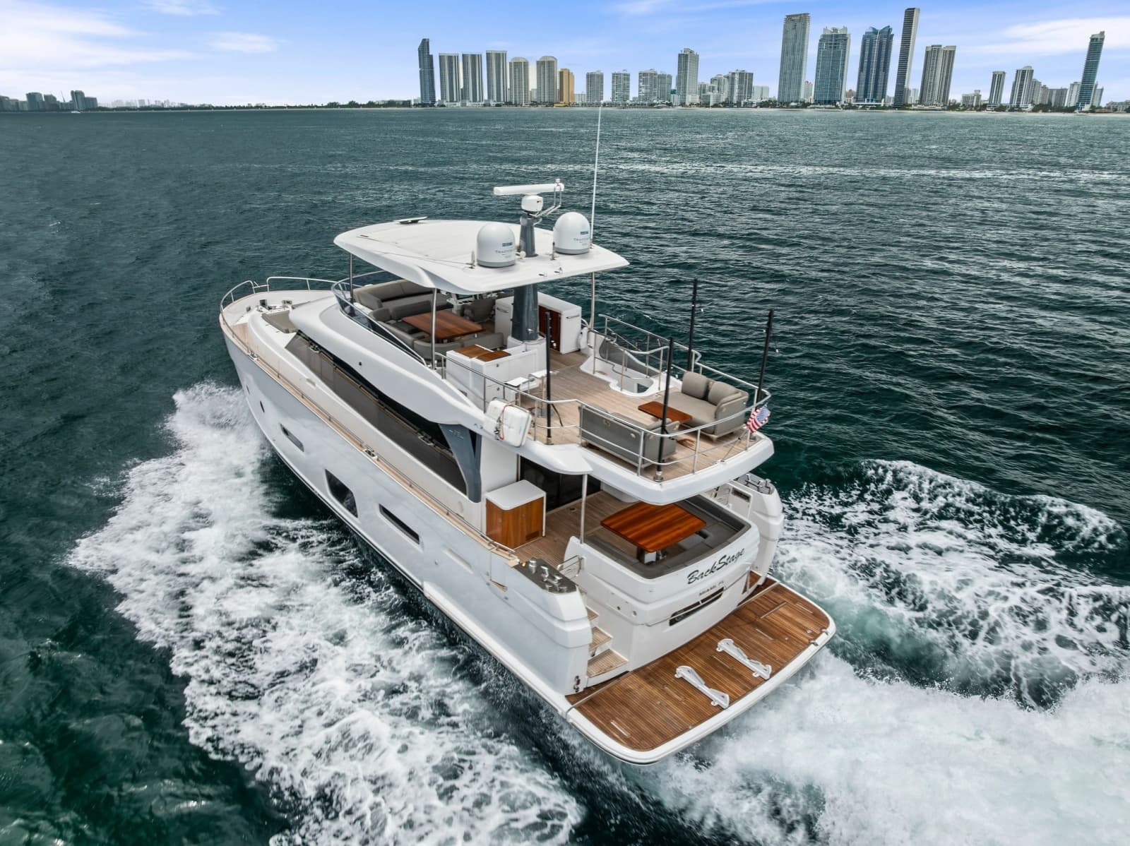2021 Azimut Magellano 66 - Photo 14