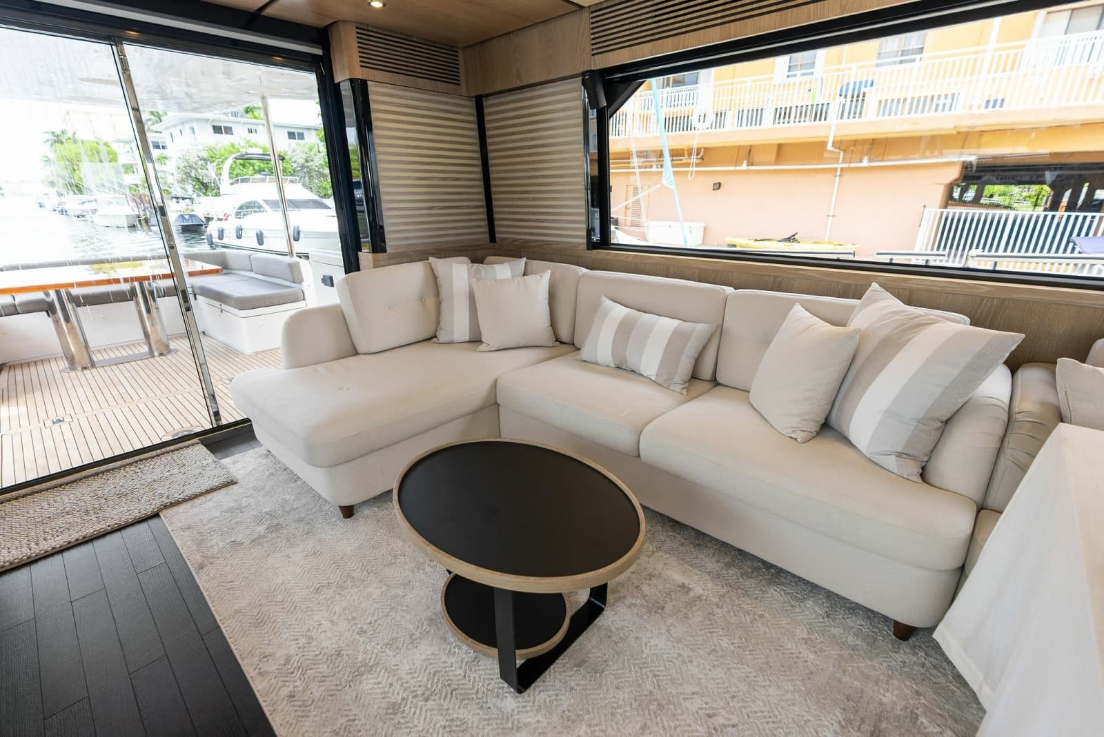2021 Azimut Magellano 66 - Photo 34