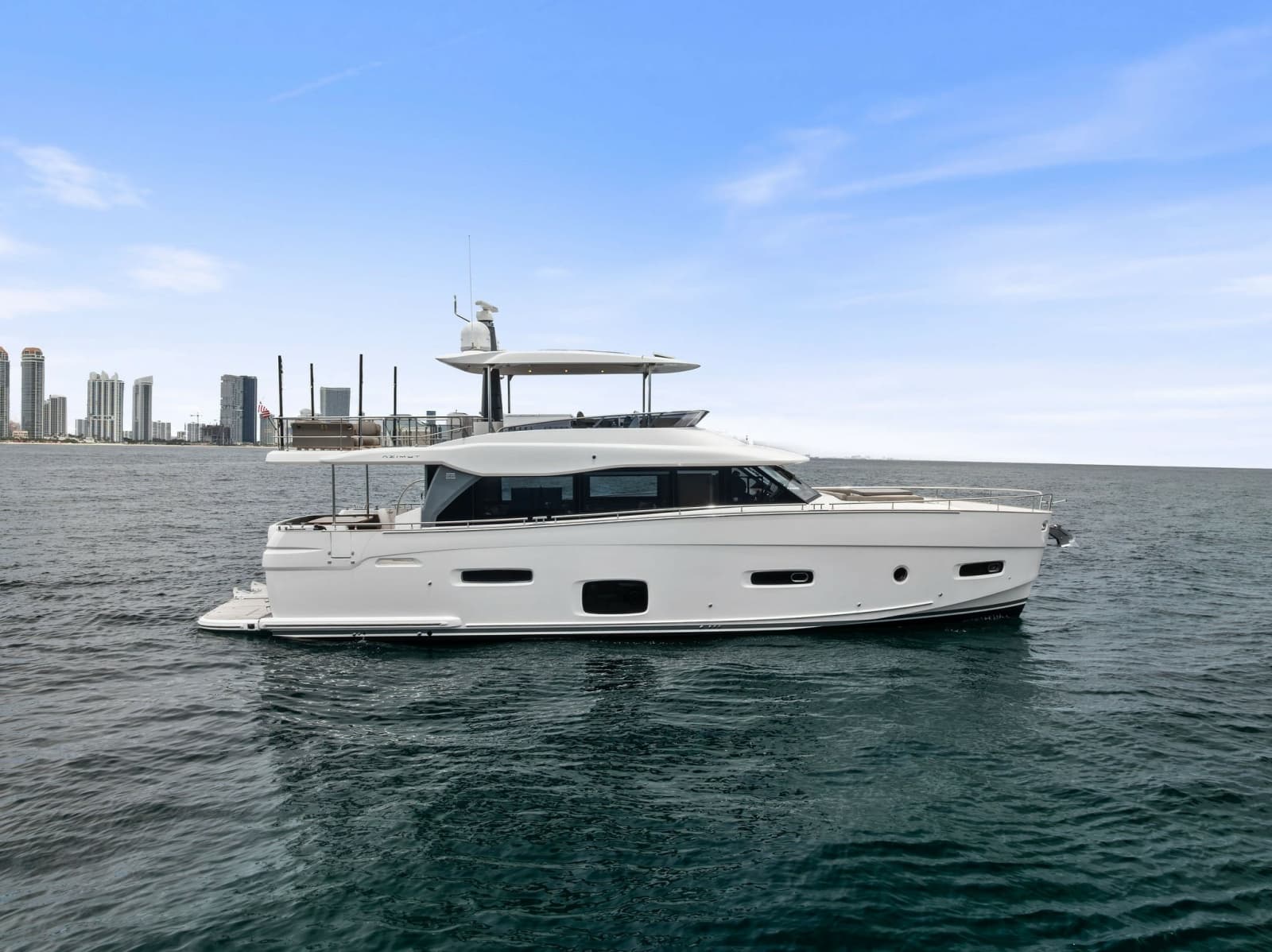 2021 Azimut Magellano 66 - Photo 1