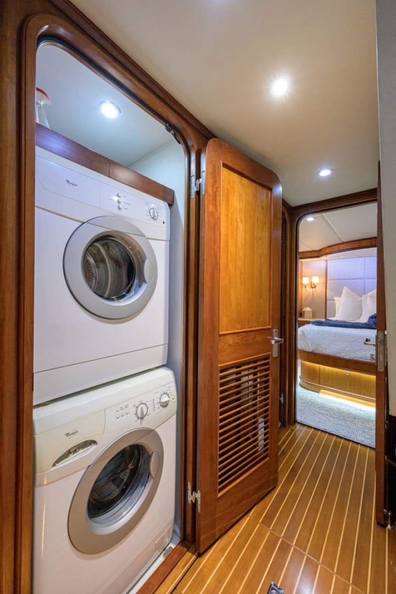 2008 Outer Reef Yachts 800 MY - Photo 27