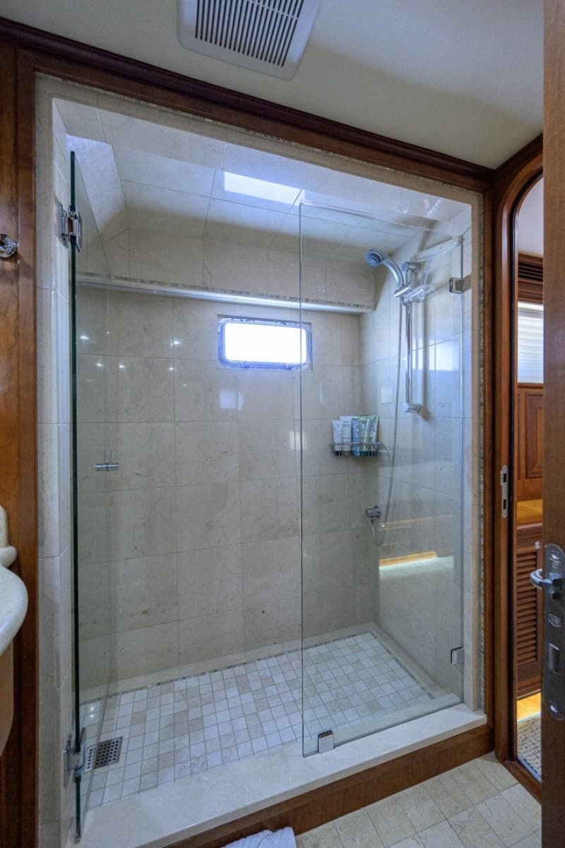 2008 Outer Reef Yachts 800 MY - Photo 25