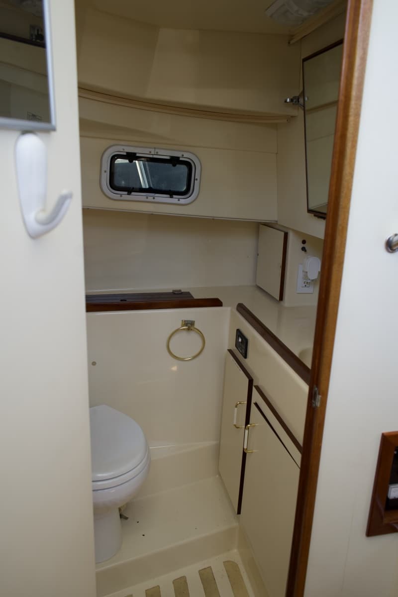 1998 Camano Troll 31 - Photo 26