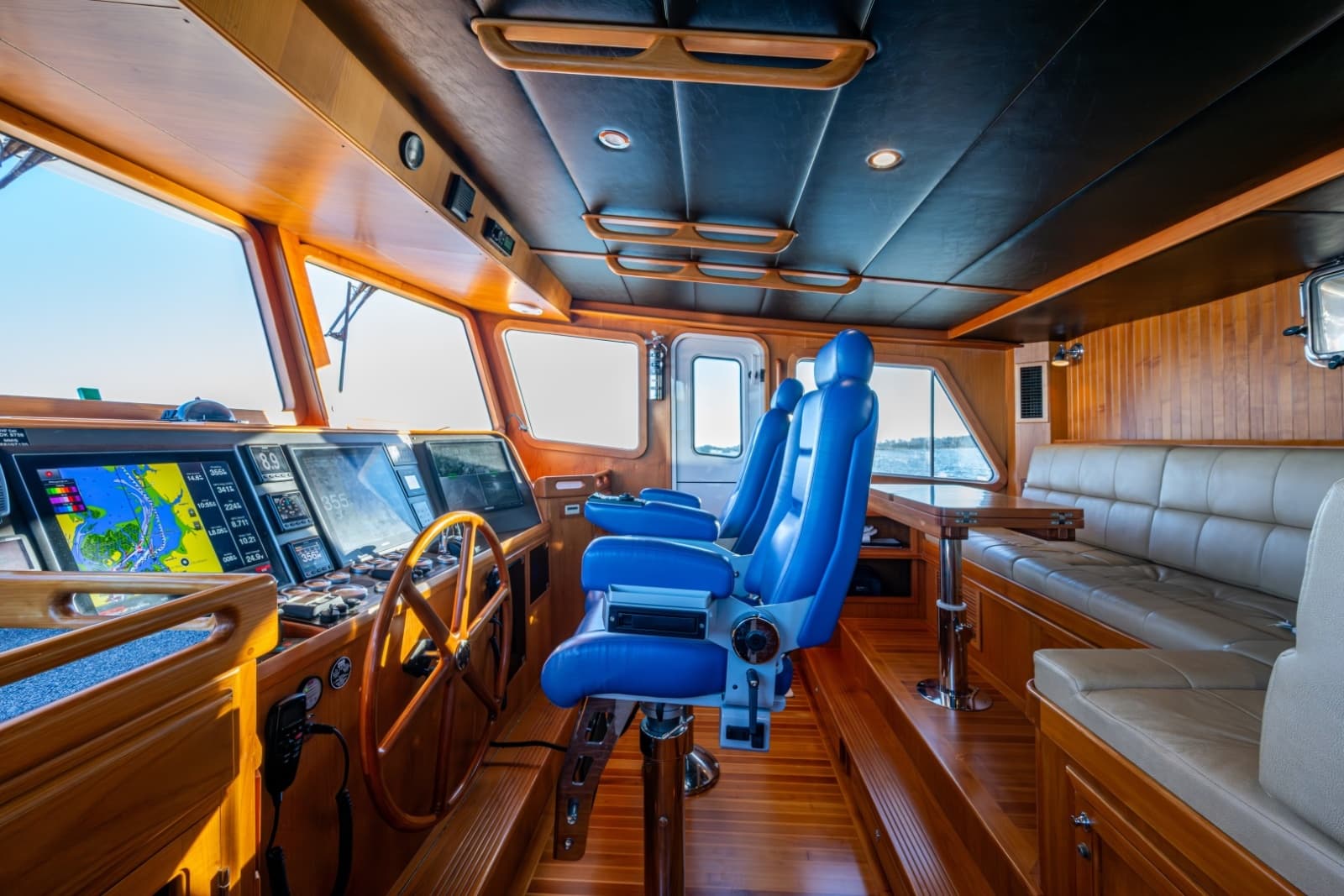 2015 Kadey-Krogen 52 - Photo 18