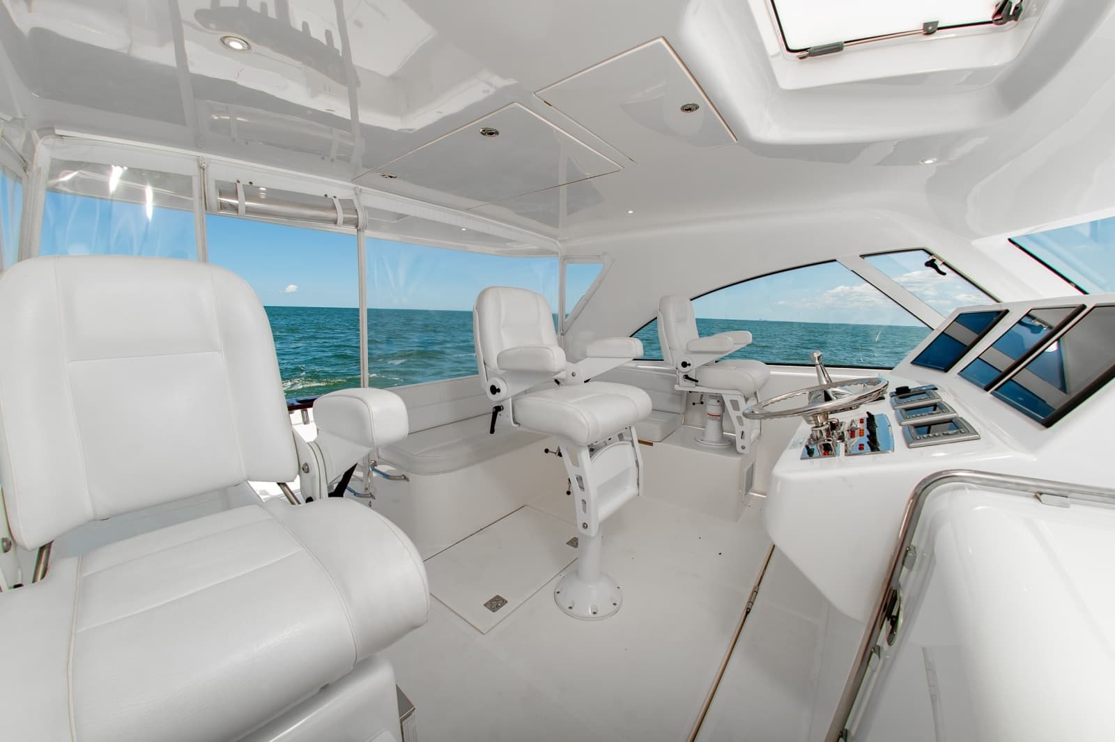 2013 Cabo 40 Hardtop Express - Photo 21