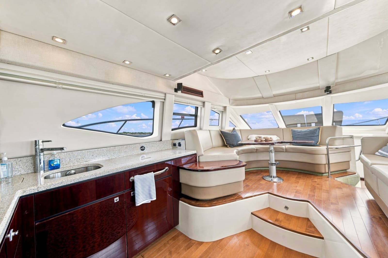 2008 Sea Ray 470 Sedan Bridge - Photo 14
