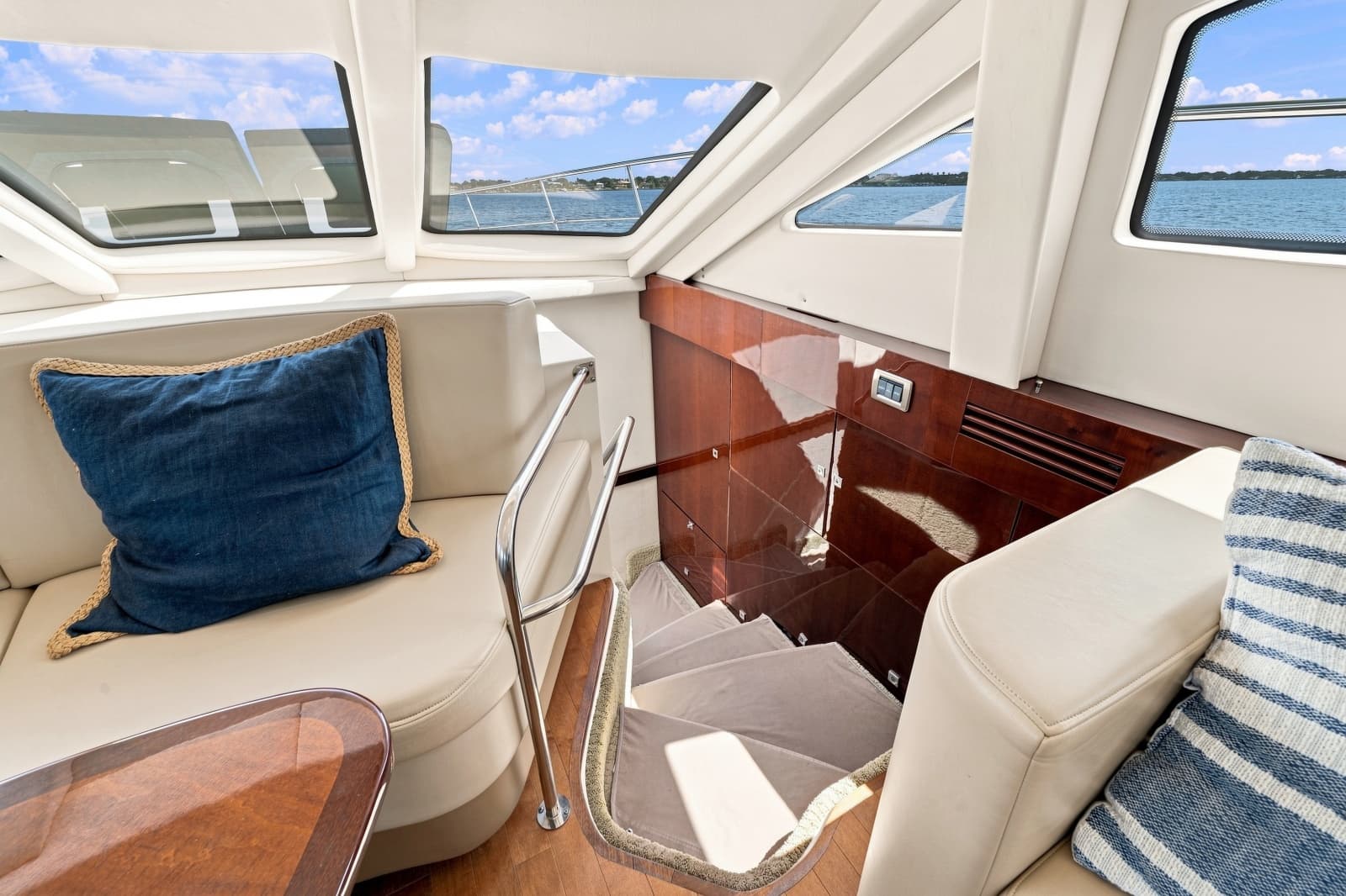 2008 Sea Ray 470 Sedan Bridge - Photo 18
