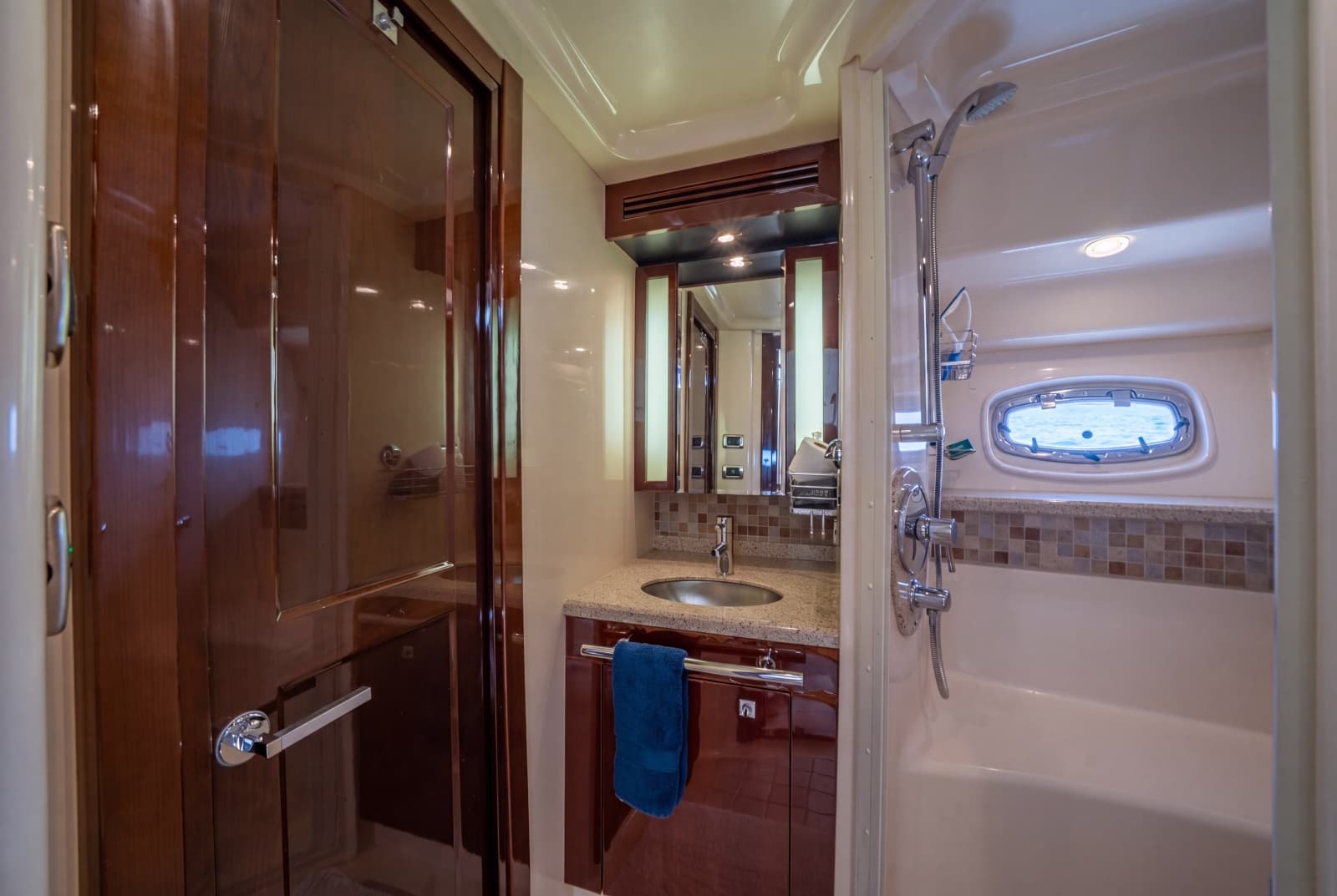 2008 Sea Ray 470 Sedan Bridge - Photo 29