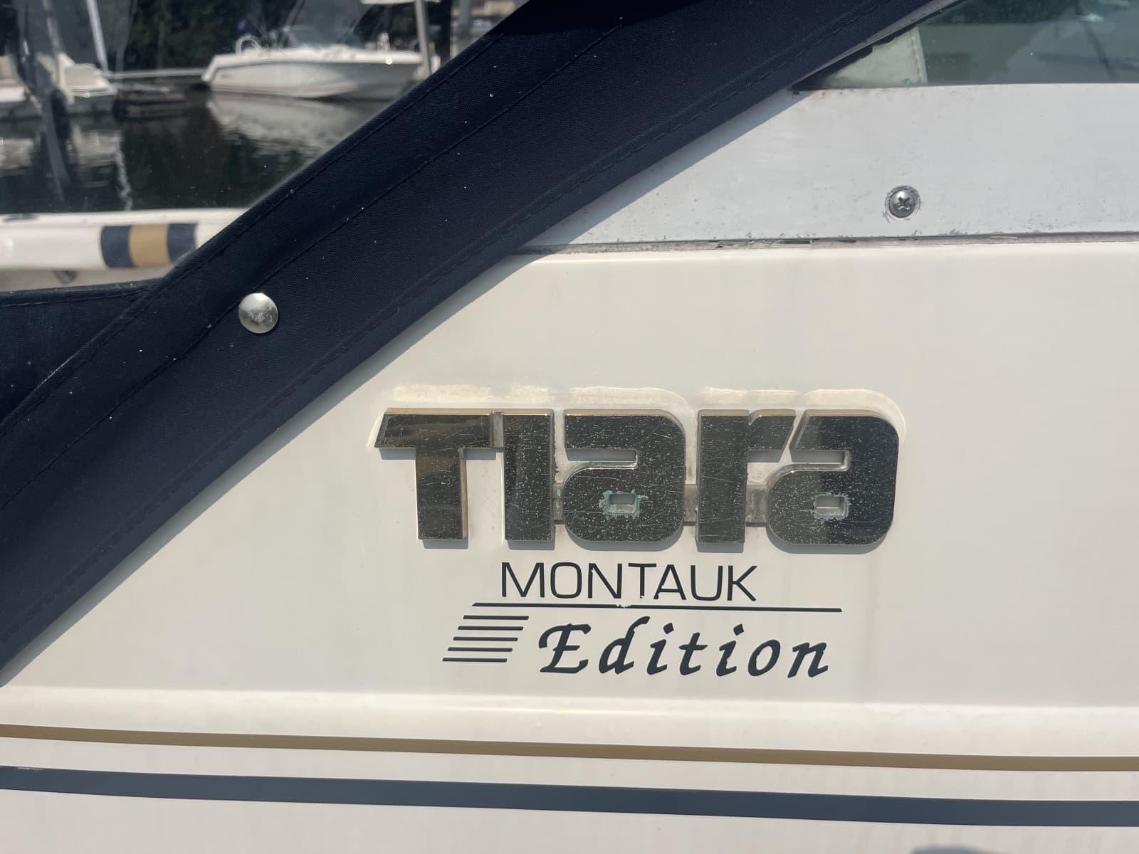 1996 Tiara Yachts Montauk - Photo 11