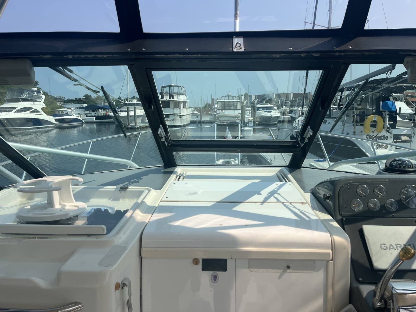 1996 Tiara Yachts Montauk - Photo 9
