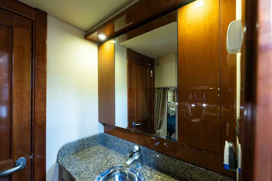 2007 Sea Ray 48 Sundancer - Photo 33