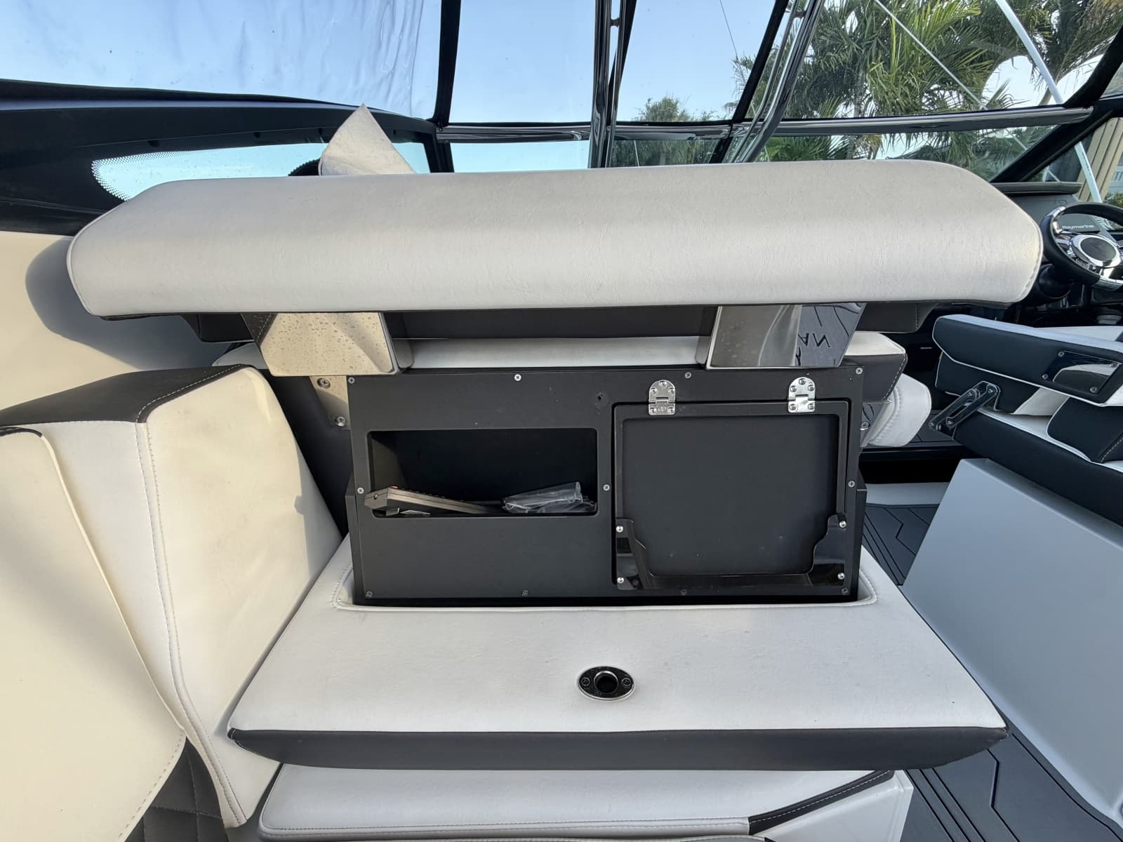 2021 Monterey 385SE Super Express - Photo 8