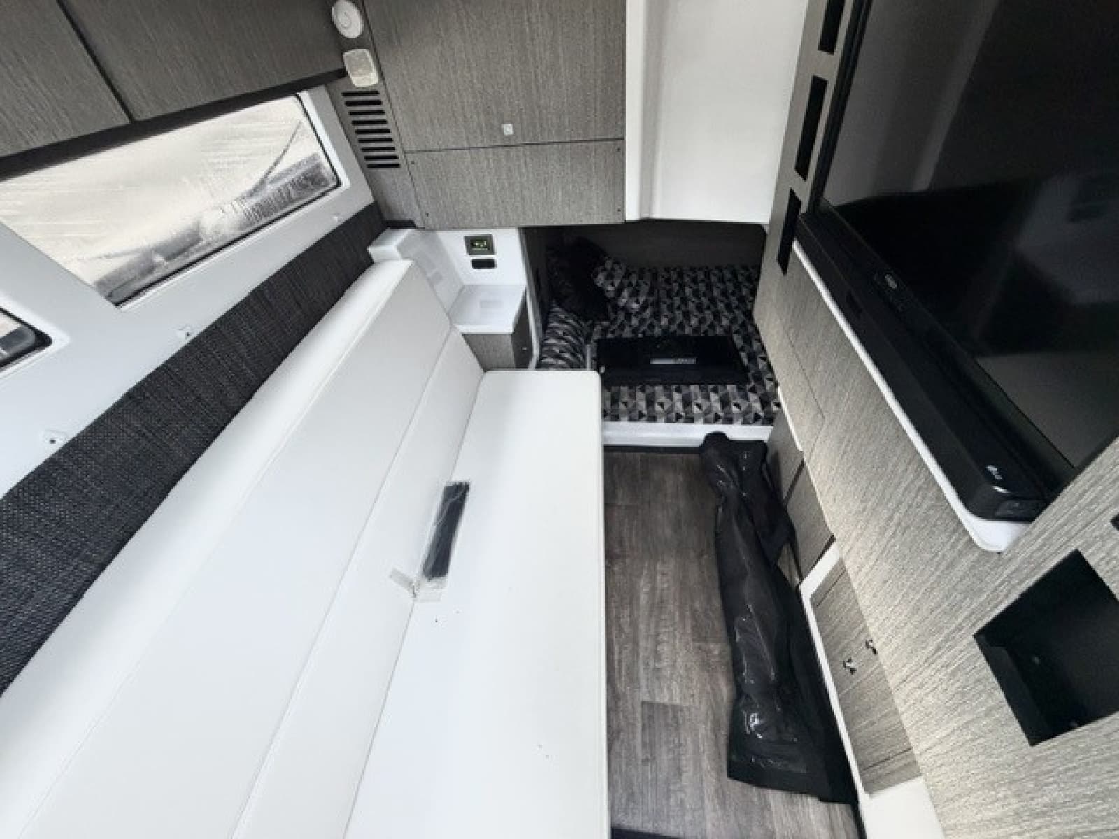 2021 Monterey 385SE Super Express - Photo 19