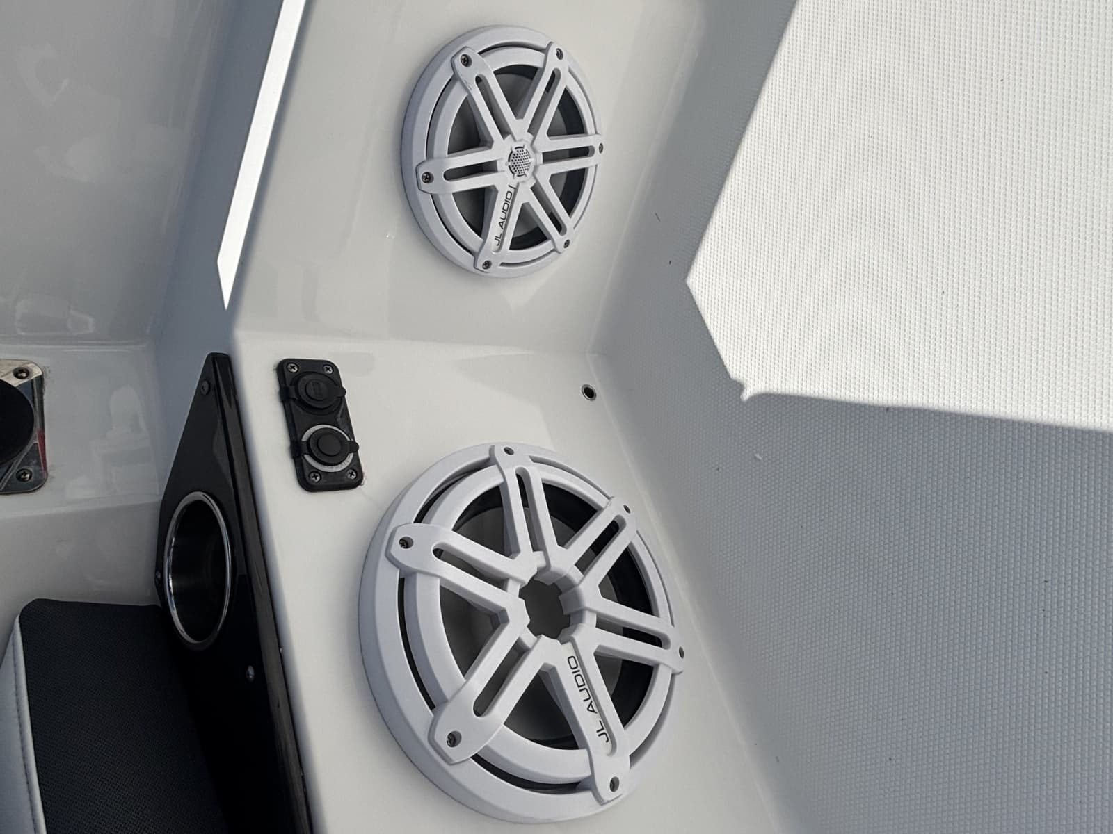 2020 Blackfin 242CC - Photo 43