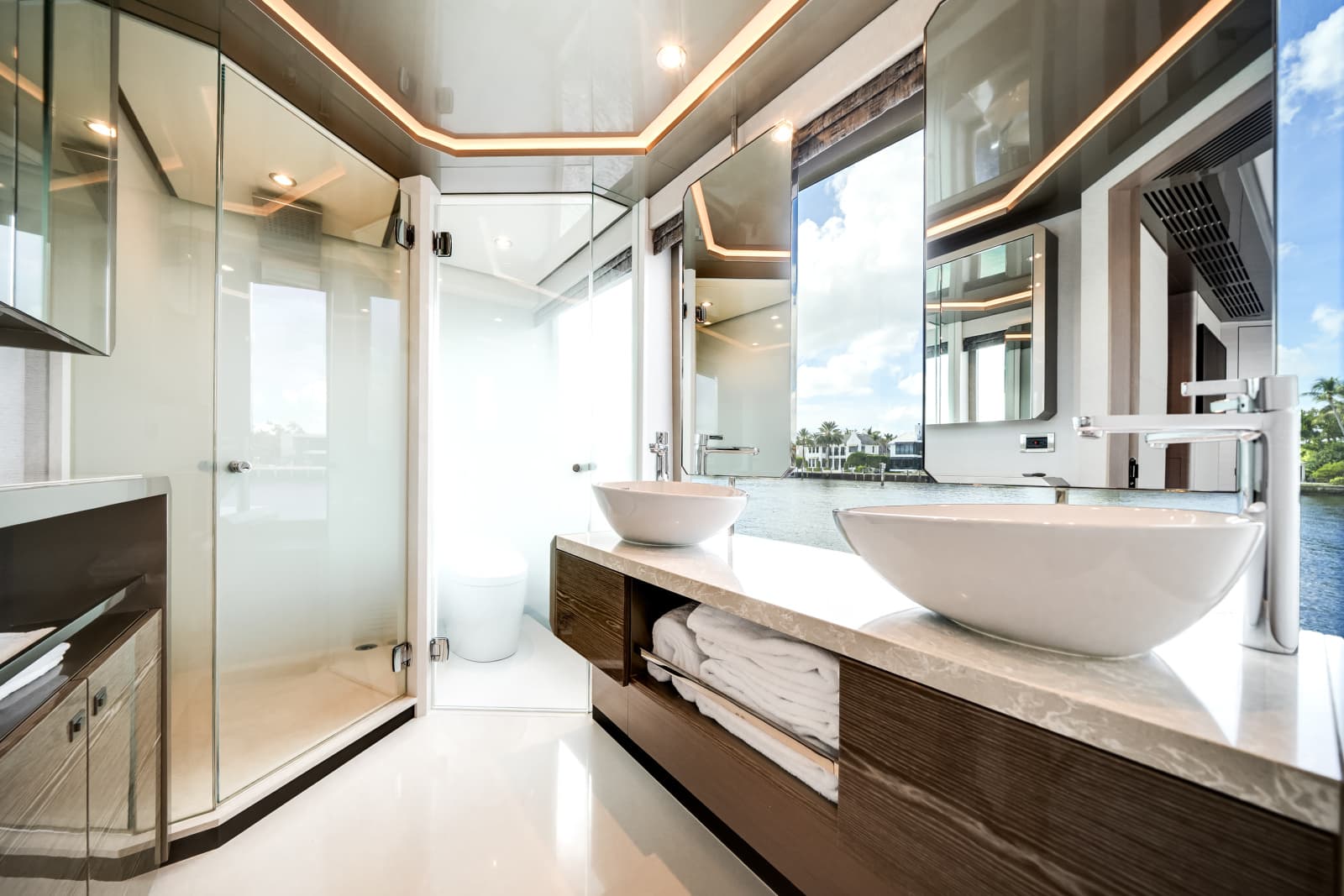 2025 Ocean Alexander 27R - Photo 49