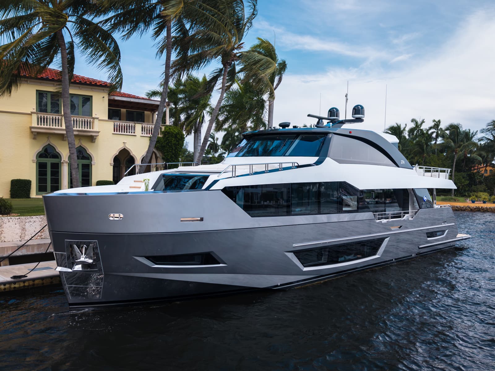 2025 Ocean Alexander 27R - Photo 1