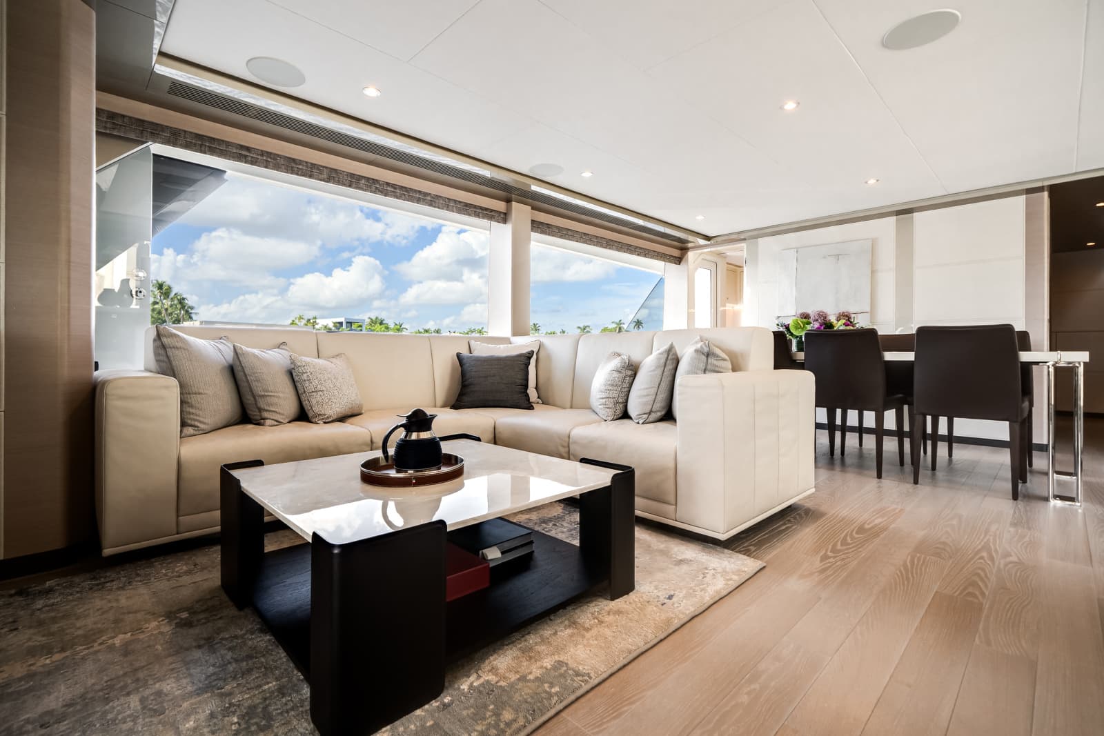 2025 Ocean Alexander 27R - Photo 20