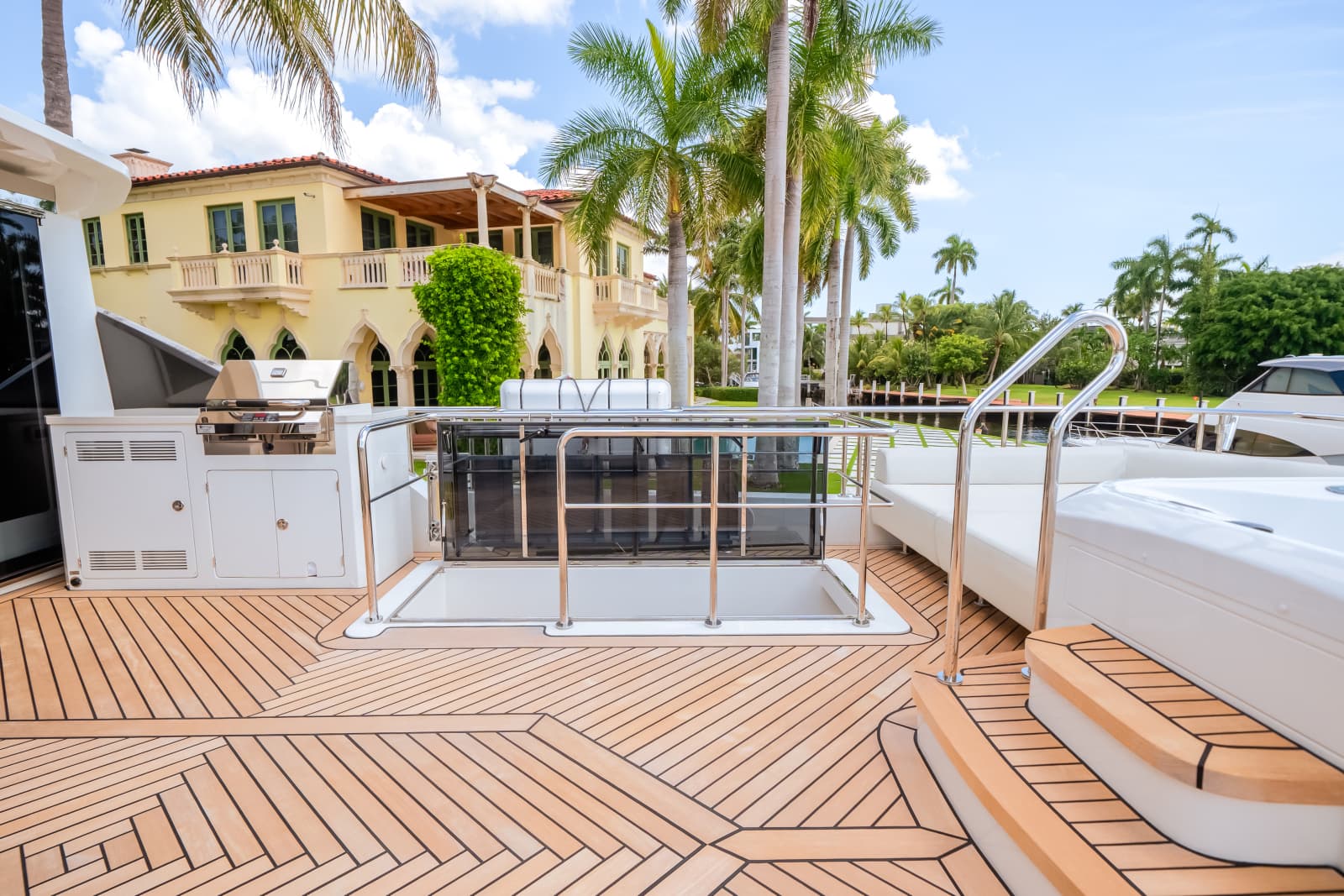 2025 Ocean Alexander 27R - Photo 92