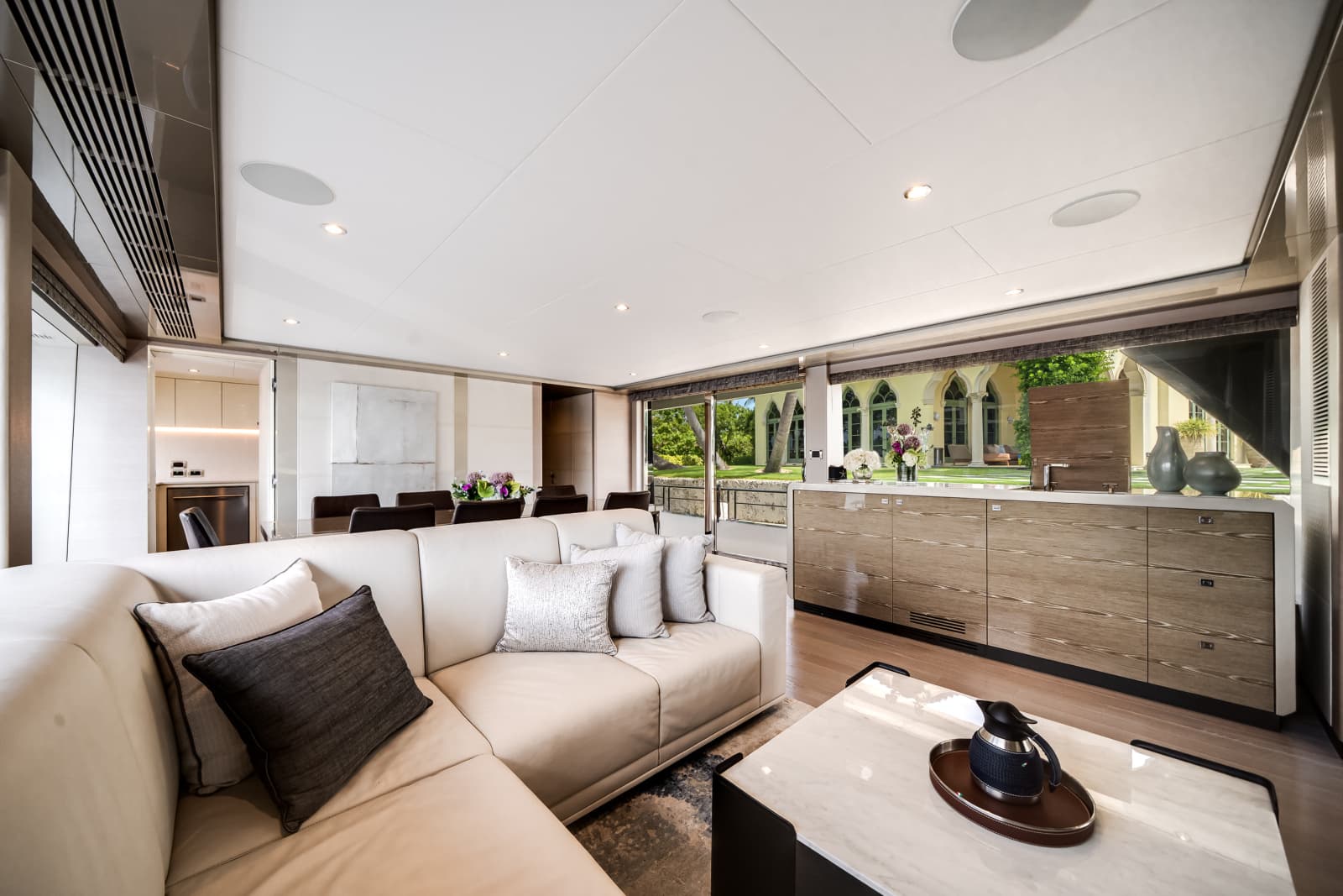 2025 Ocean Alexander 27R - Photo 26