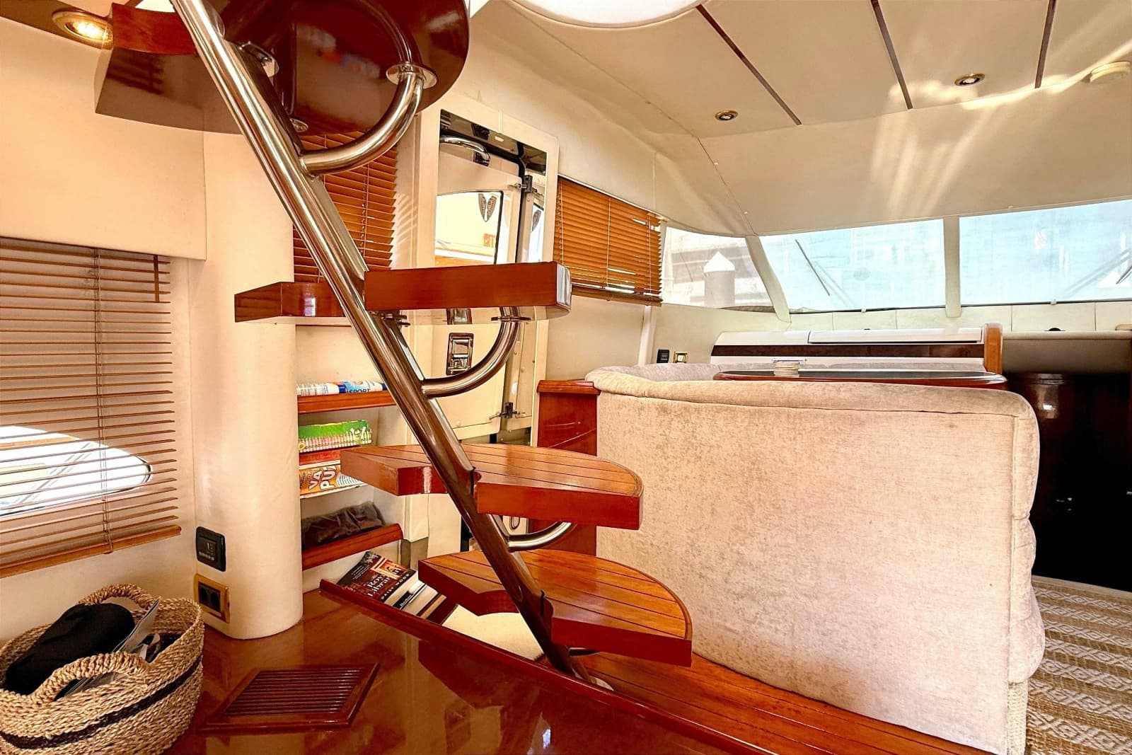 2000 Fairline Squadron 55 - Photo 8