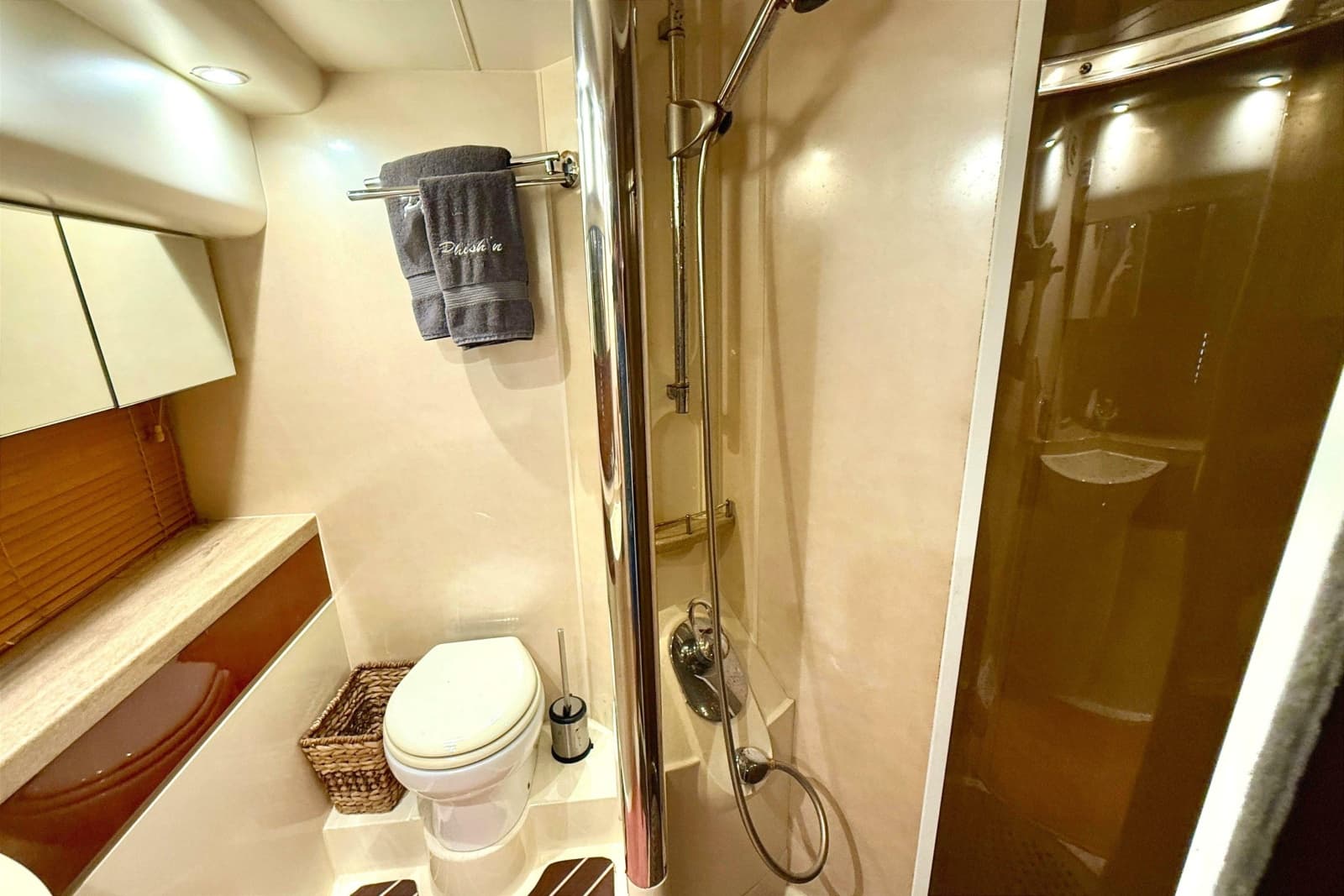 2000 Fairline Squadron 55 - Photo 18