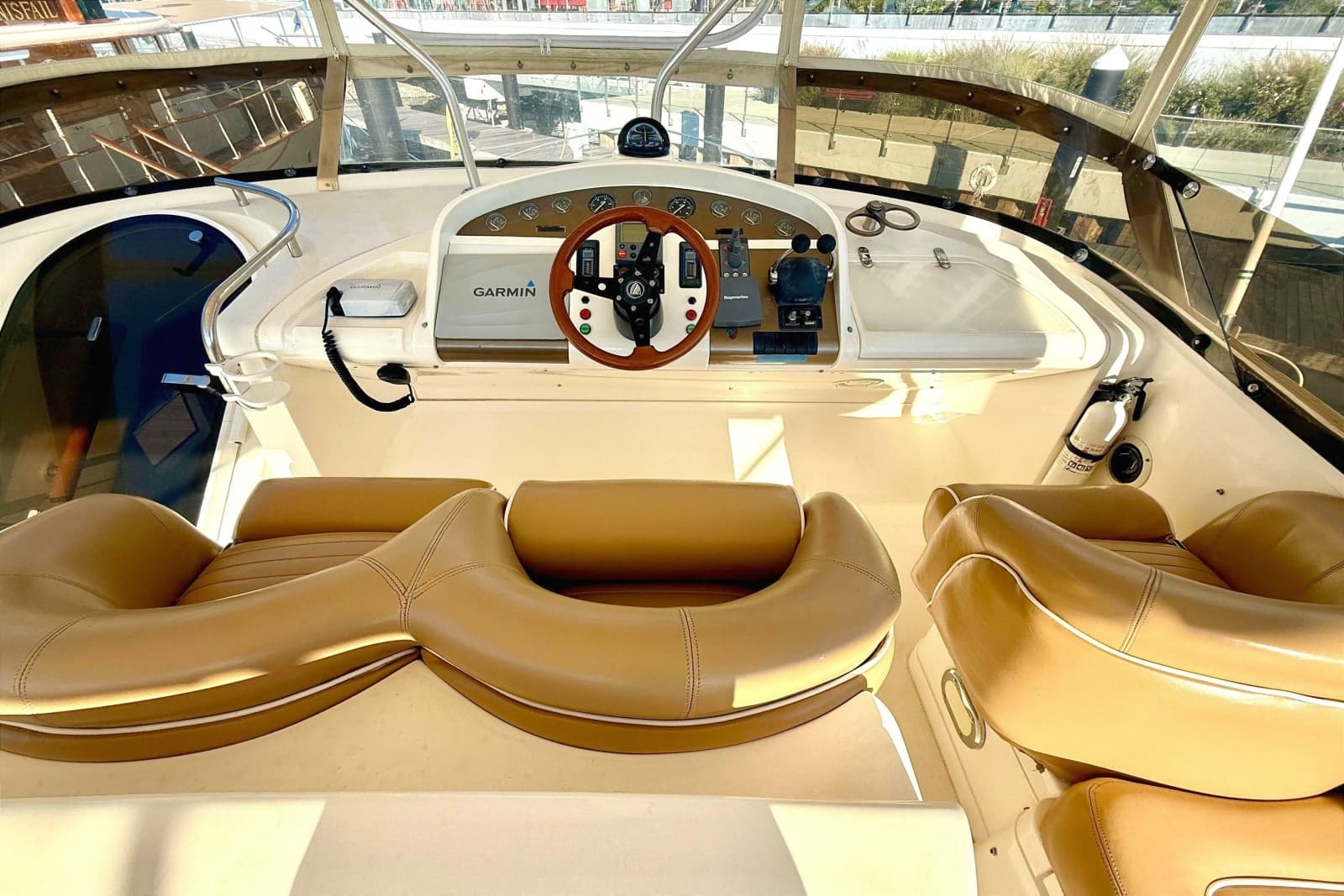 2000 Fairline Squadron 55 - Photo 22