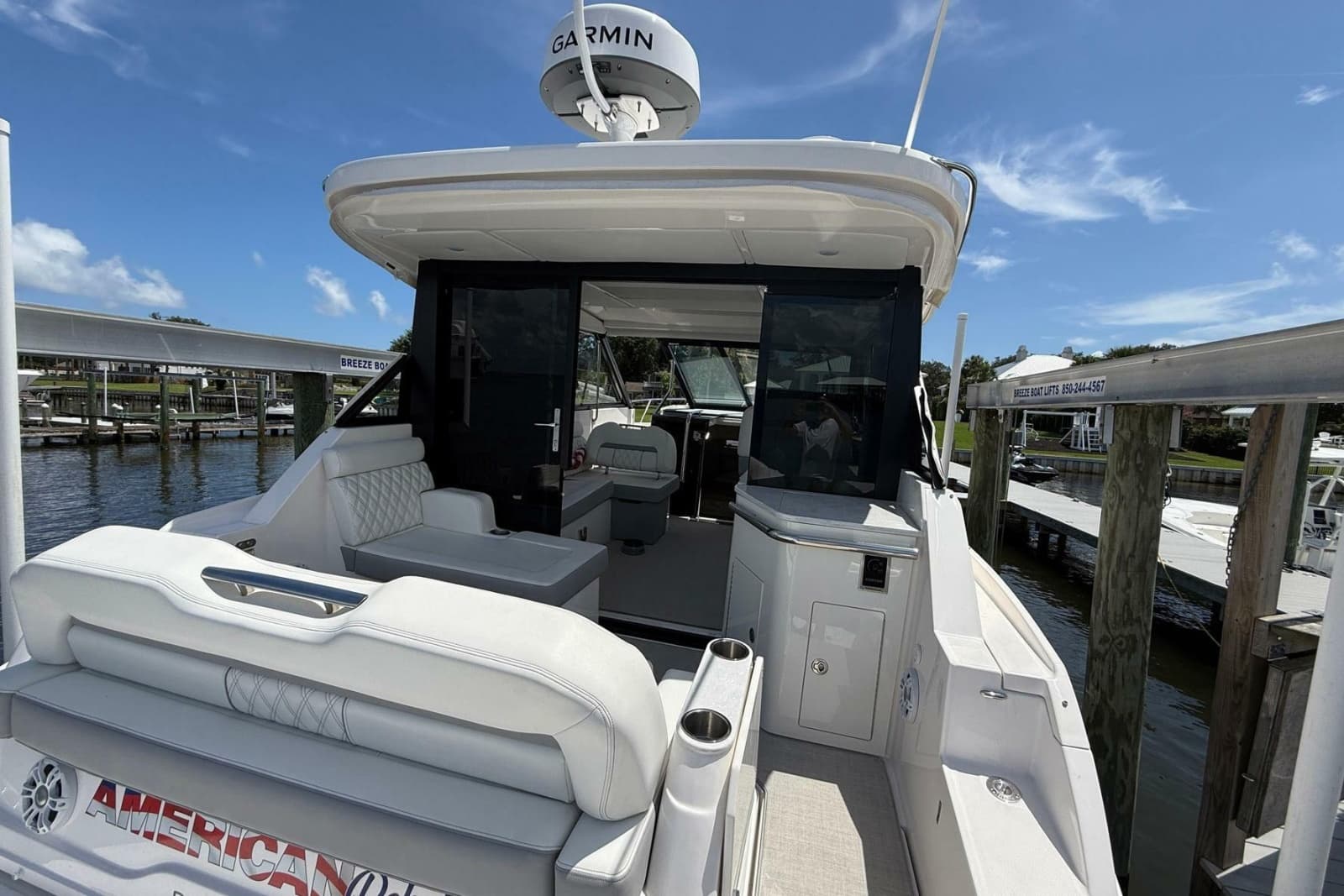 2025 Regal 36 XO - Photo 16