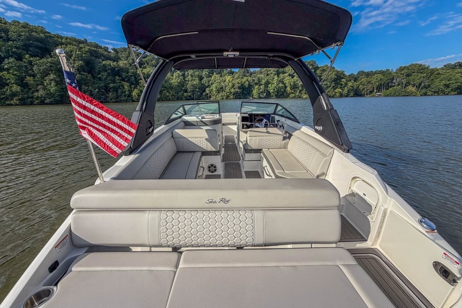 2024 Sea Ray SDX 270 - Photo 22