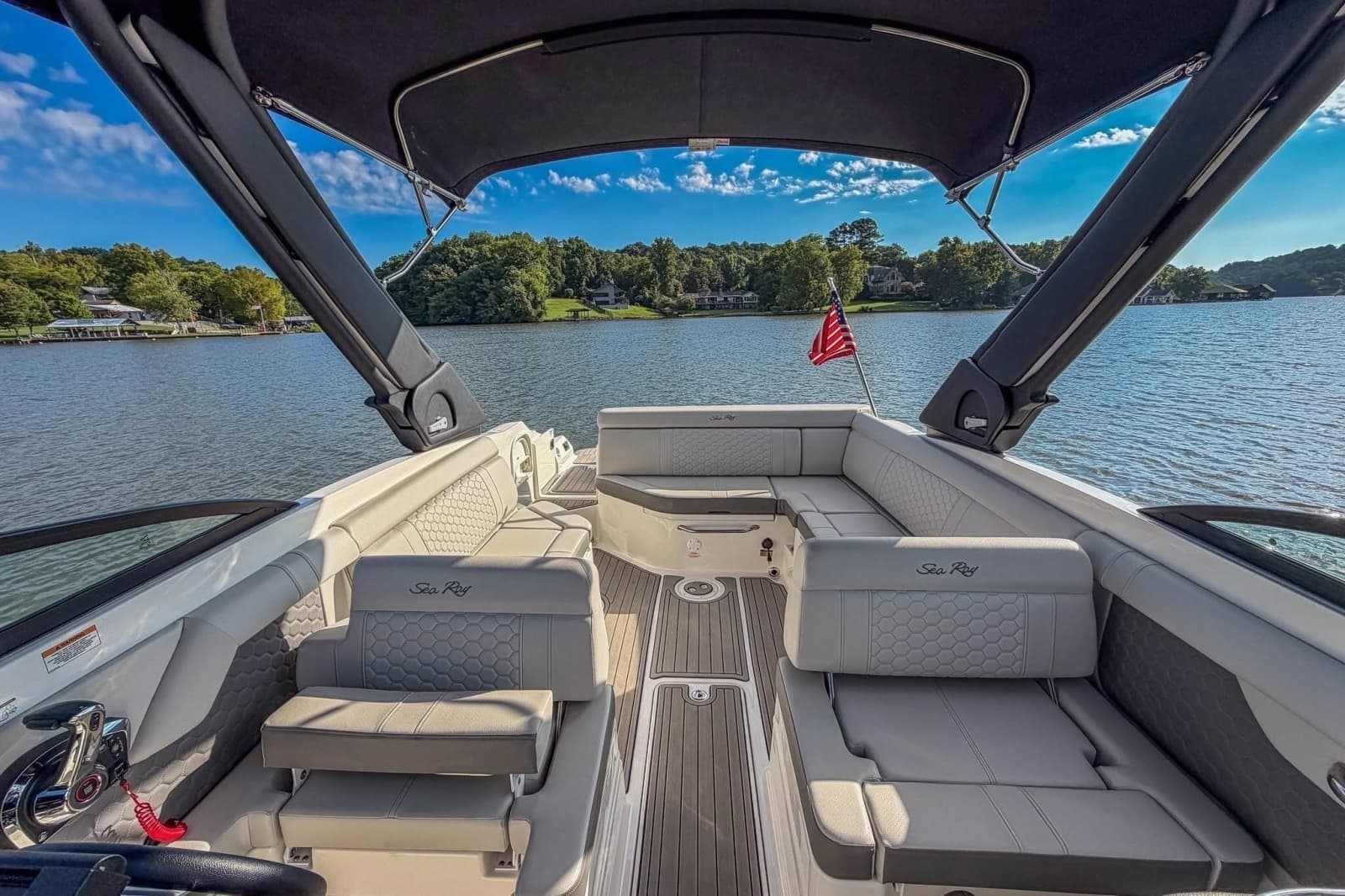 2024 Sea Ray SDX 270 - Photo 27