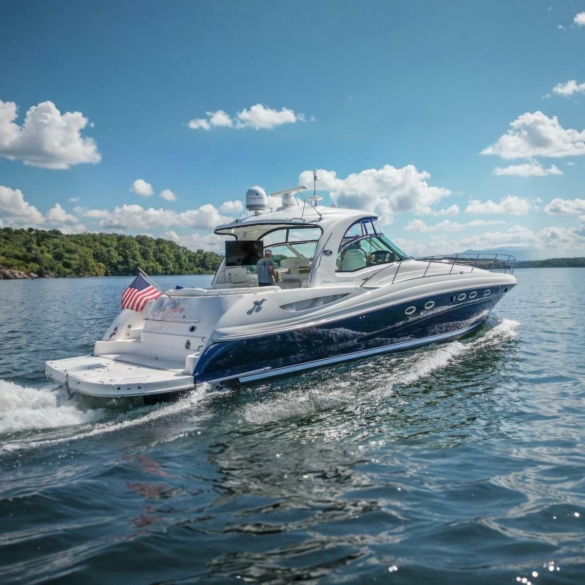 2005 Sea Ray 500 Sundancer - Photo 1