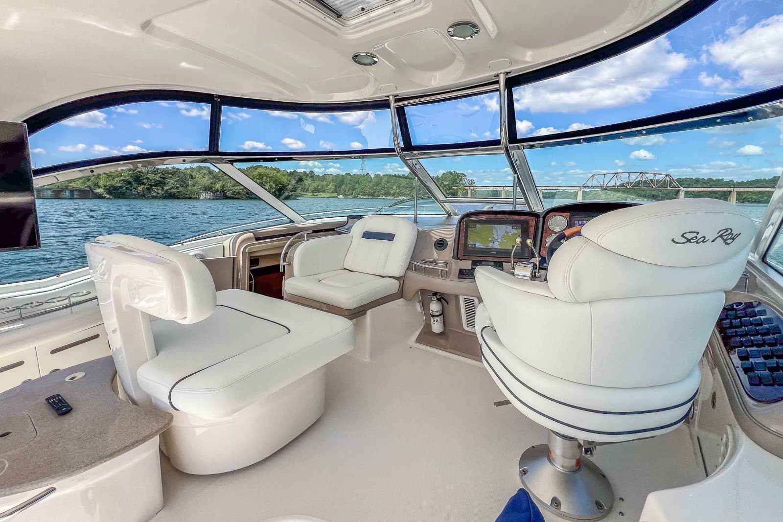 2005 Sea Ray 500 Sundancer - Photo 35
