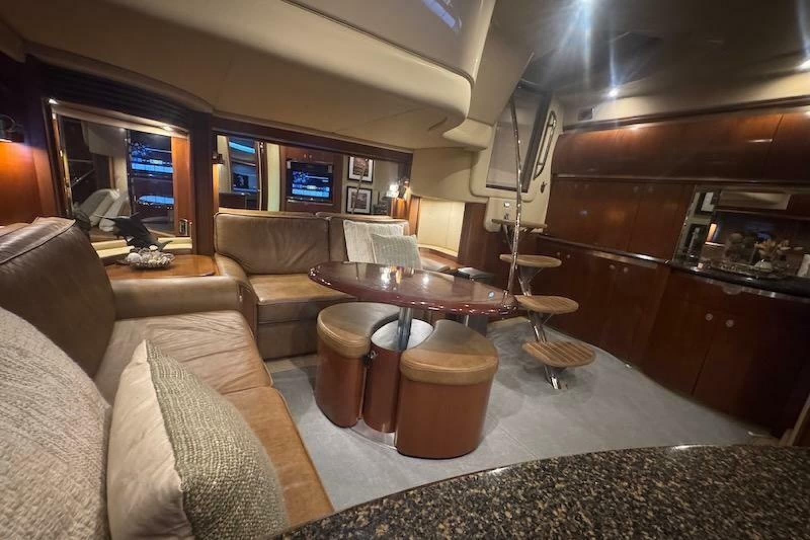 2005 Sea Ray 500 Sundancer - Photo 39