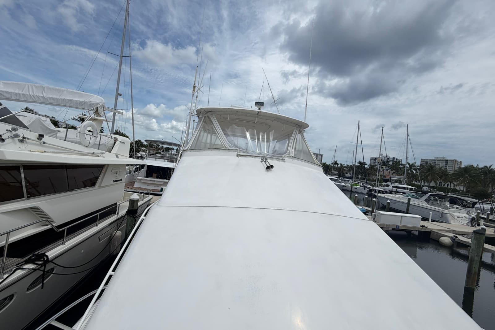 2000 Ocean Yachts 56 Super Sport - Photo 10