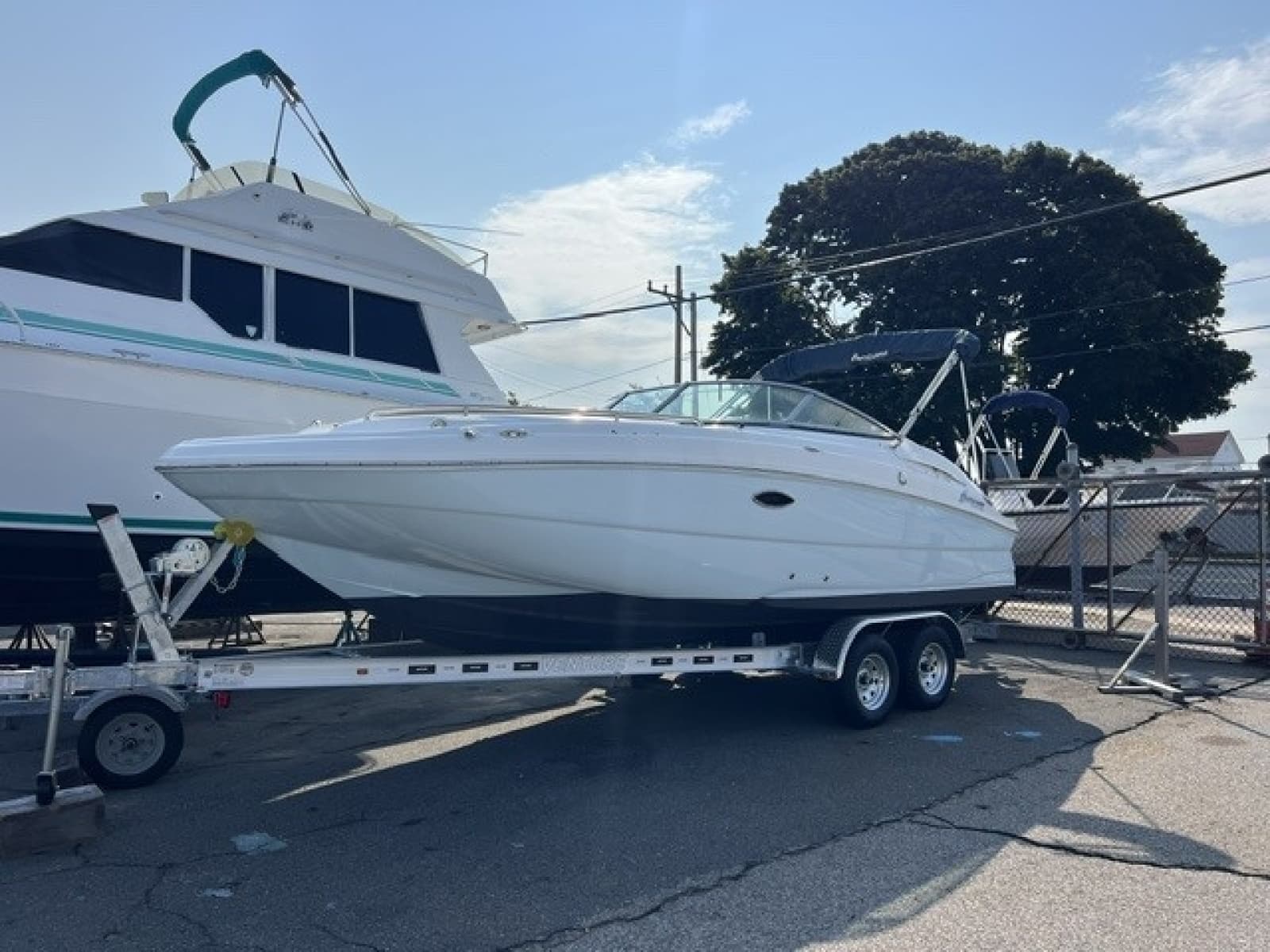 2017 Hurricane 2200 - Photo 2