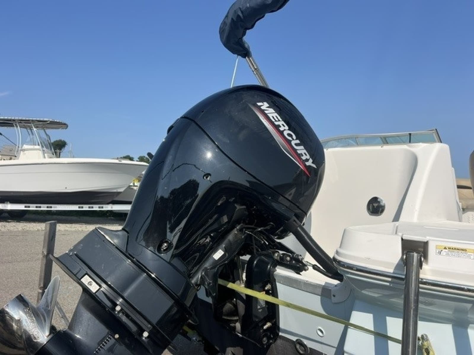 2017 Hurricane 2200 - Photo 9