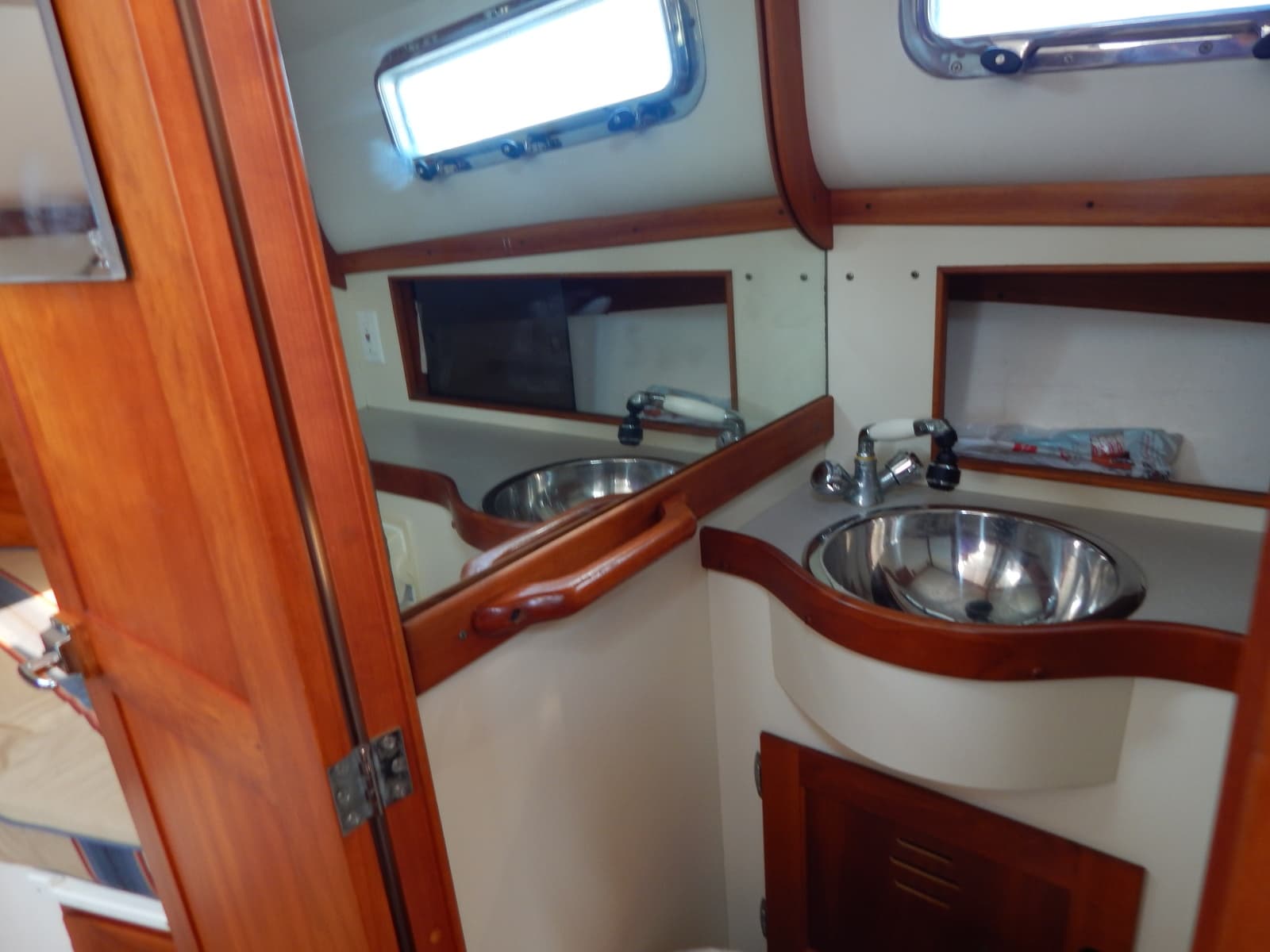 2004 Legacy Yachts 28 Express - Photo 9