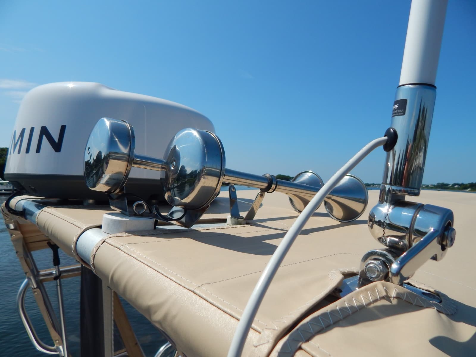 2004 Legacy Yachts 28 Express - Photo 14